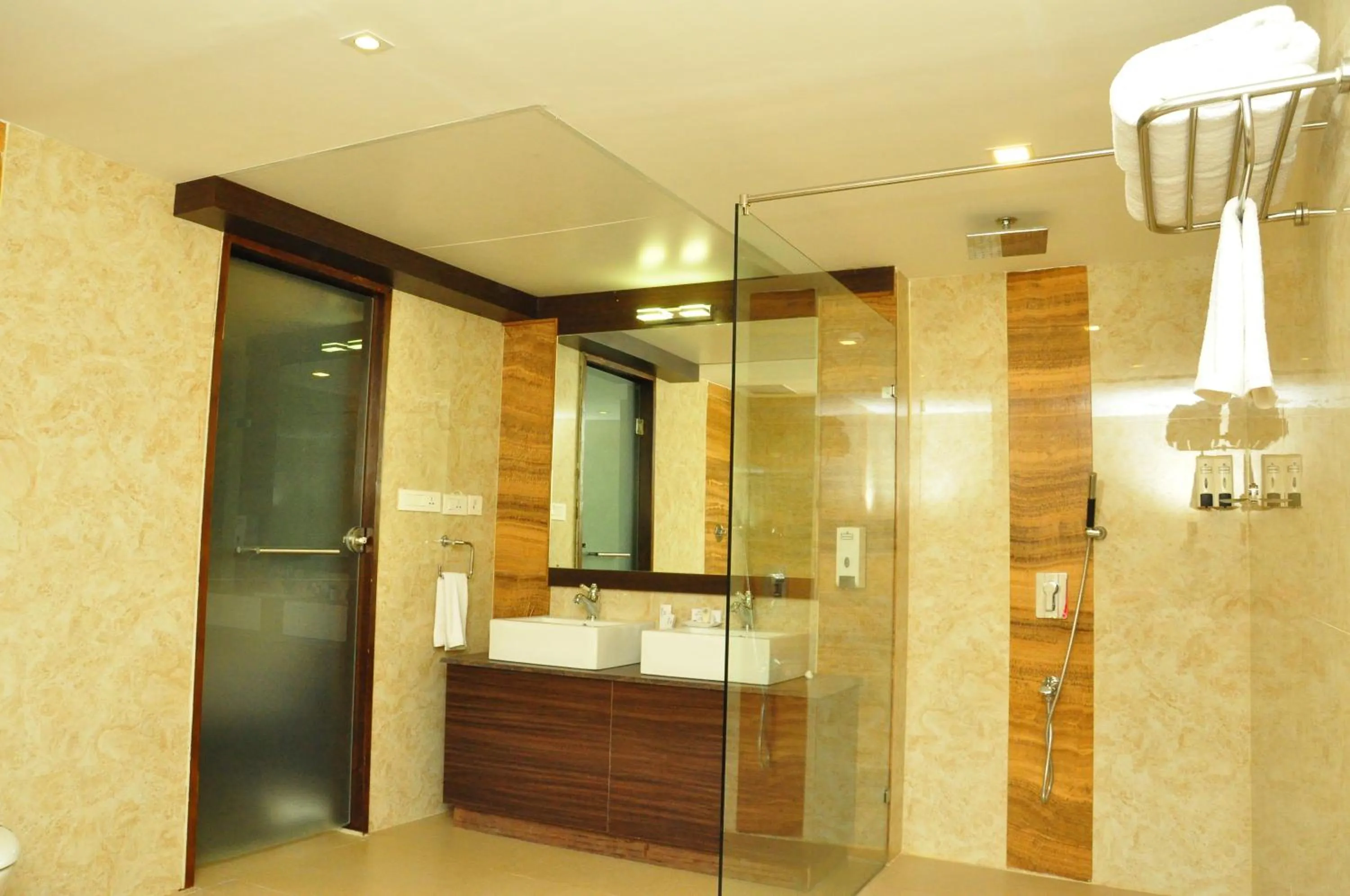 Bathroom in Hotel Atrium