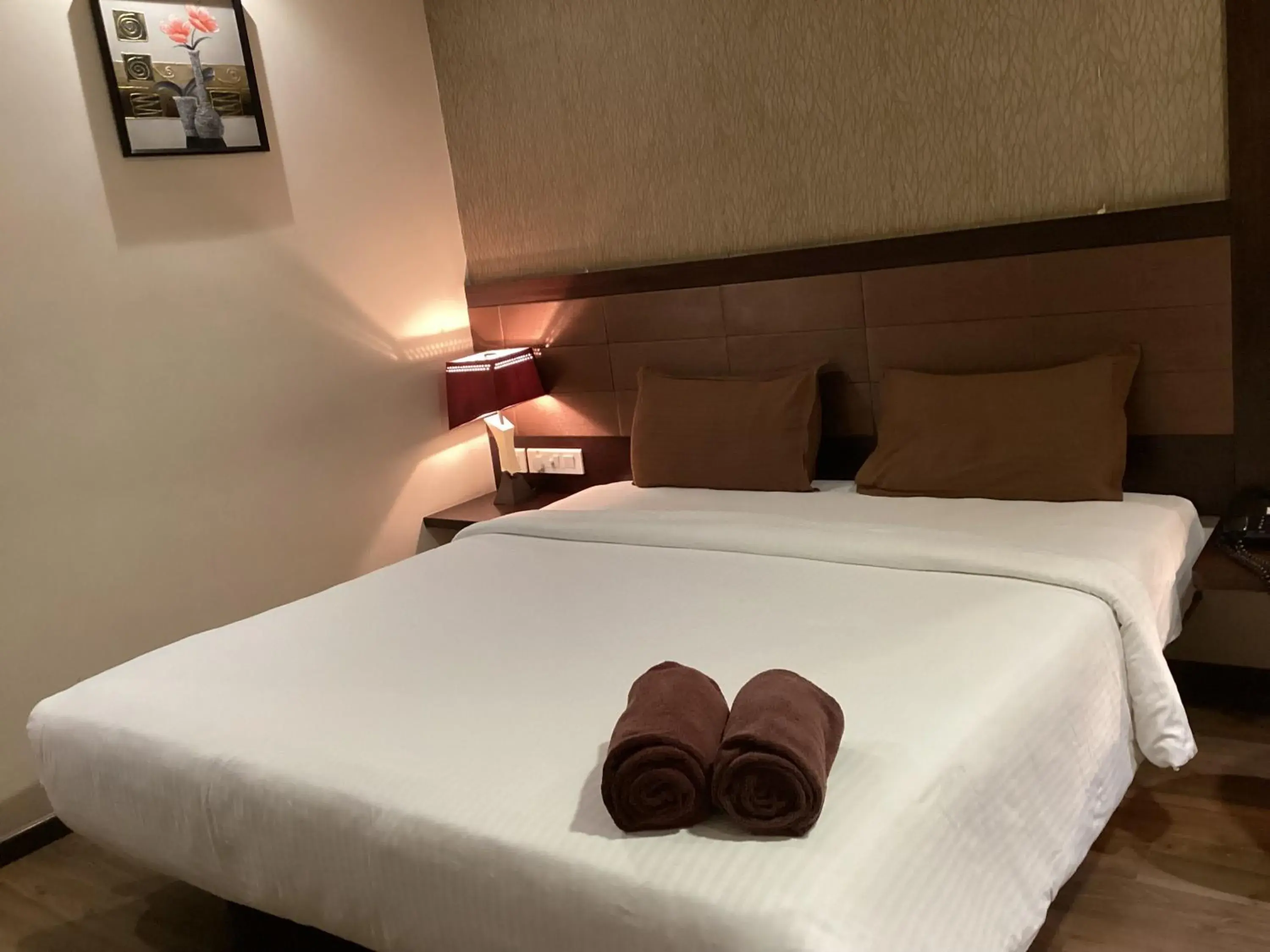 Bedroom, Bed in Hotel Atrium Bedroom, Bed in Hotel Atrium