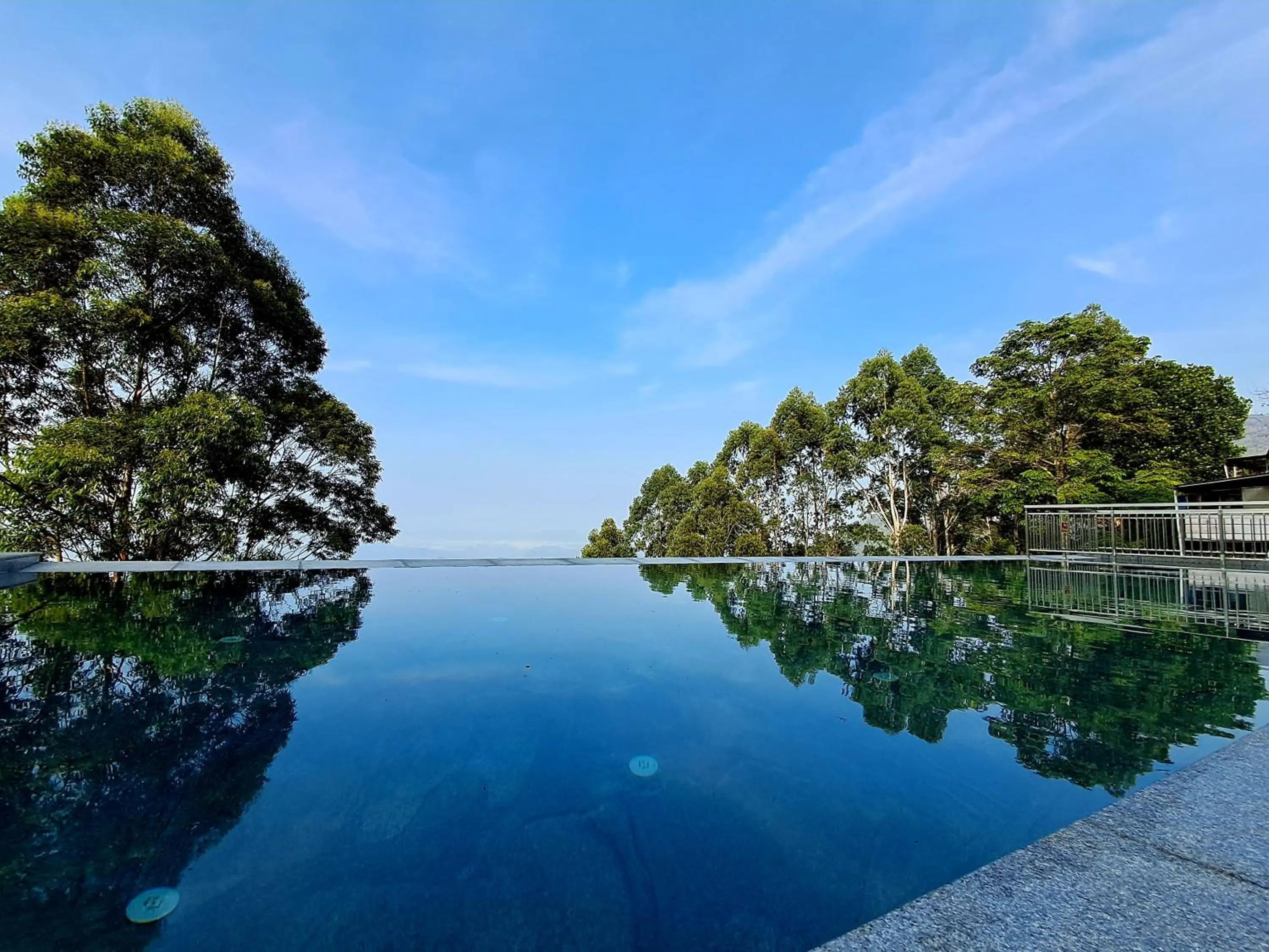 Swimming pool in Fragrant Nature Munnar - A Five Star Classified Hotel