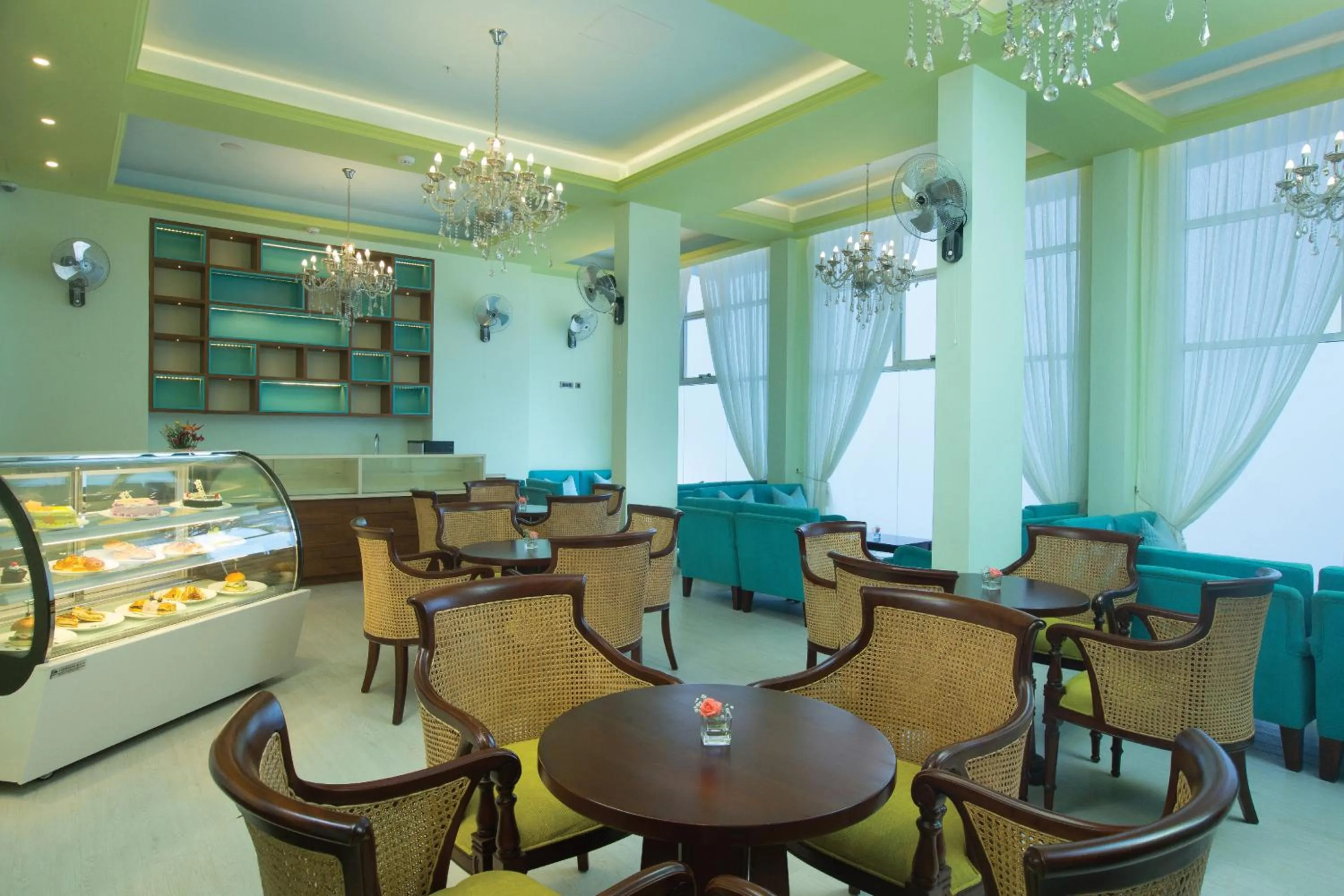 Restaurant/places to eat in Fragrant Nature Munnar - A Five Star Classified Hotel