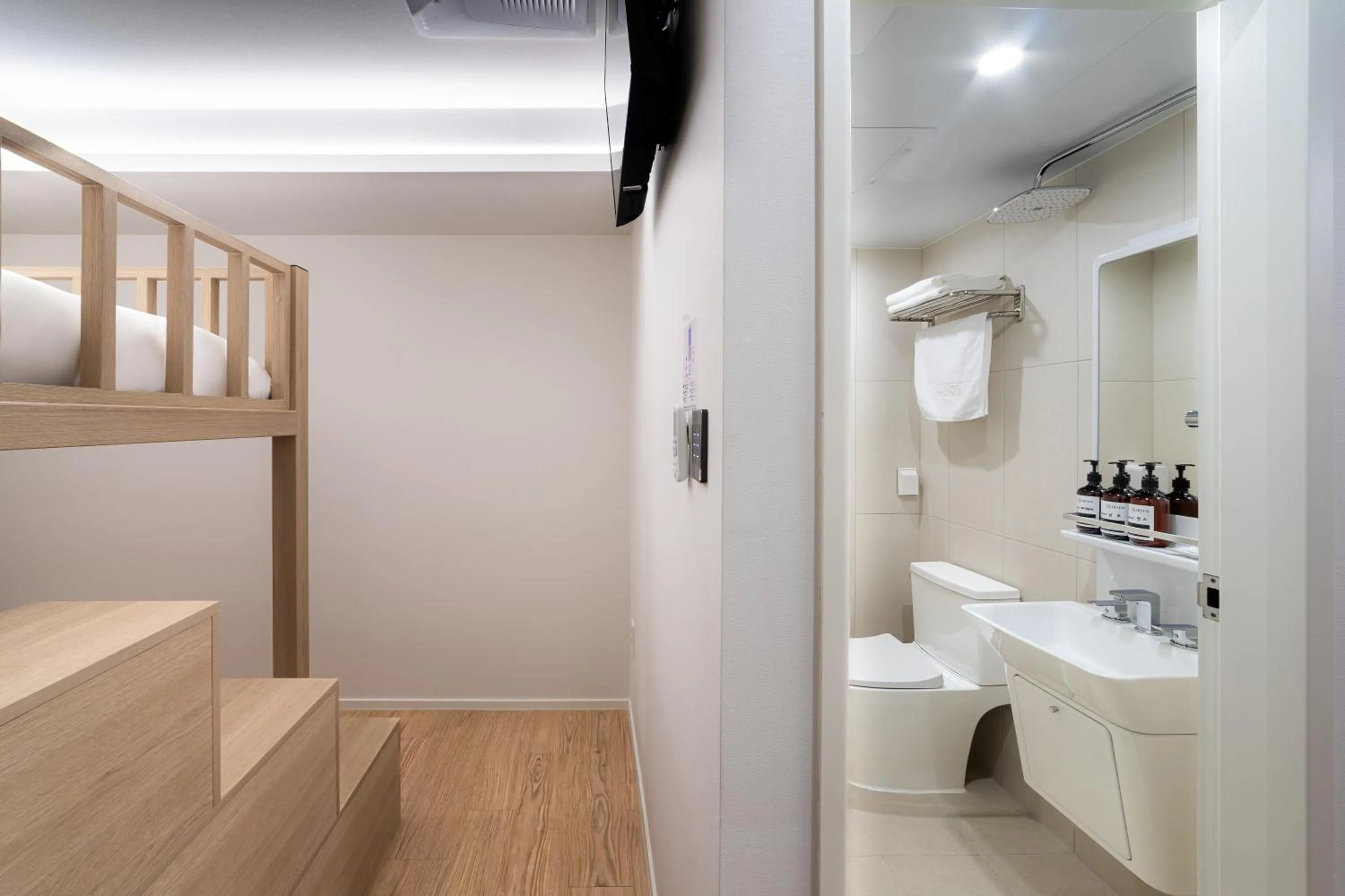 Toilet in Hi Stay Myeongdong