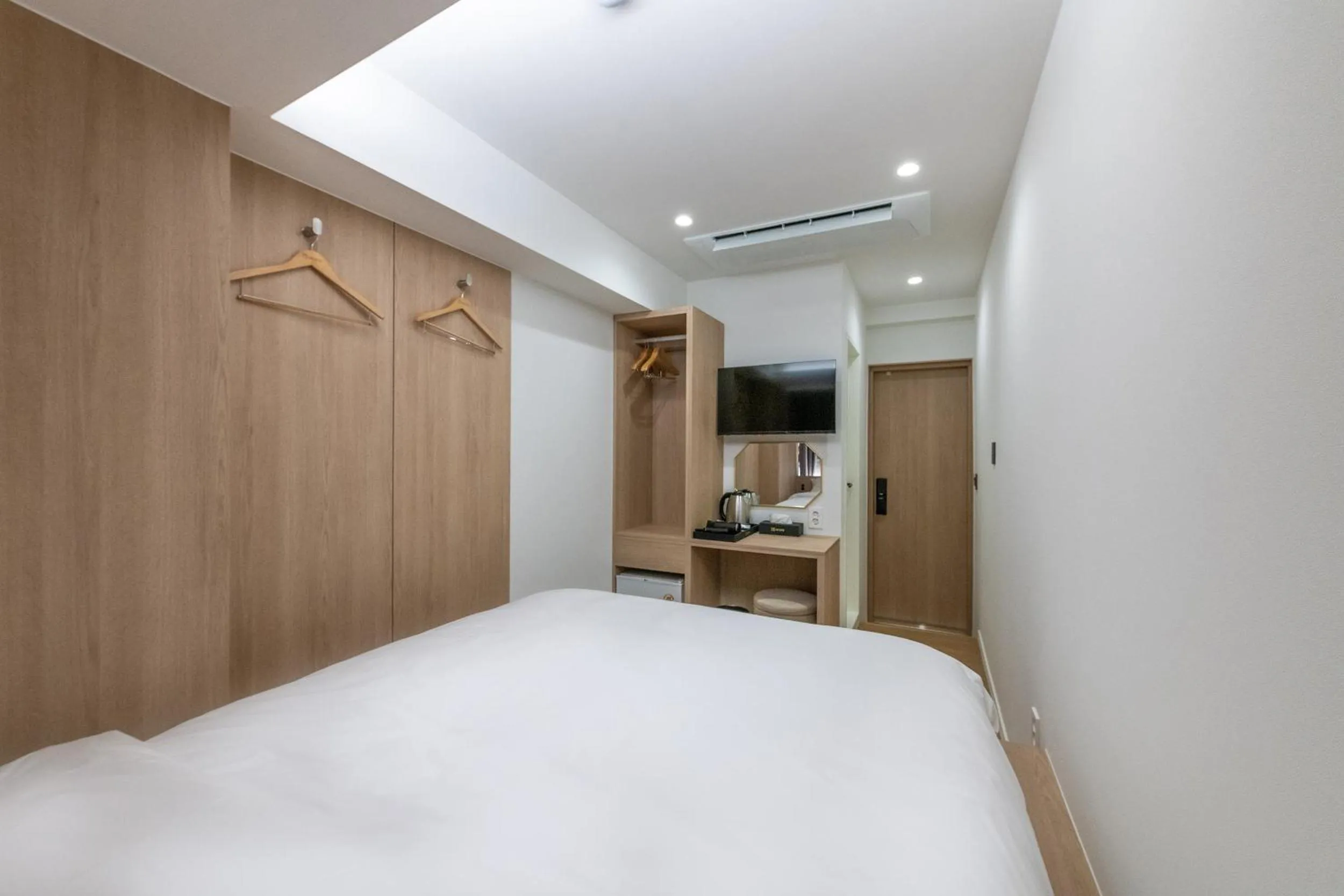 Photo of the whole room, Bed in Hi Stay Myeongdong