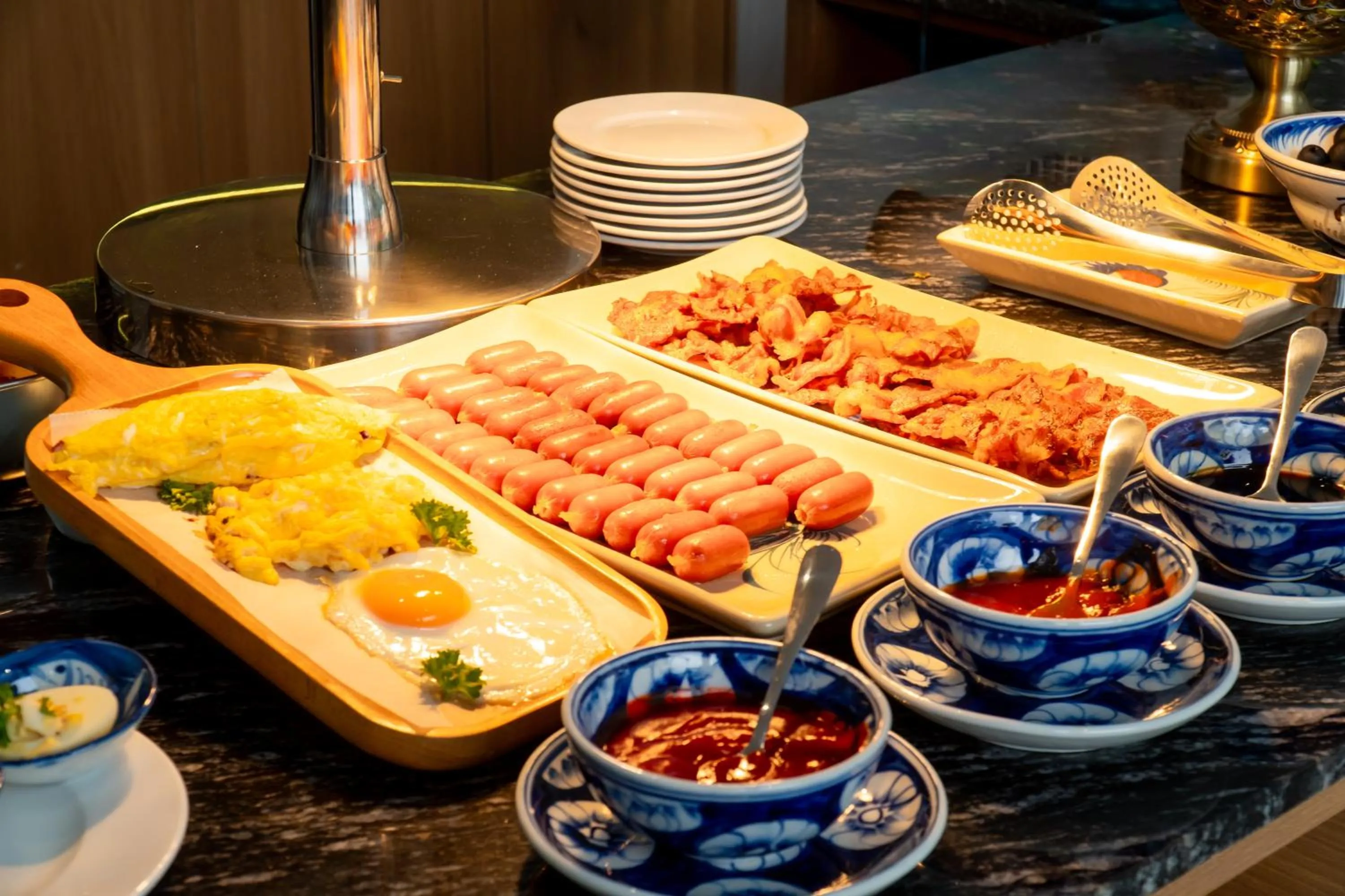 Restaurant/places to eat in Sujet Beach Hotel and Apartment Danang by Haviland