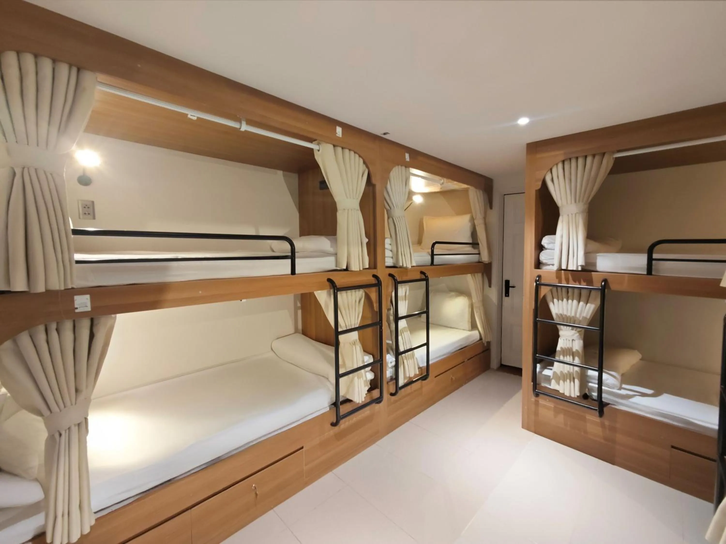 bunk bed, Bed in Sujet Beach Hotel and Apartment Danang by Haviland