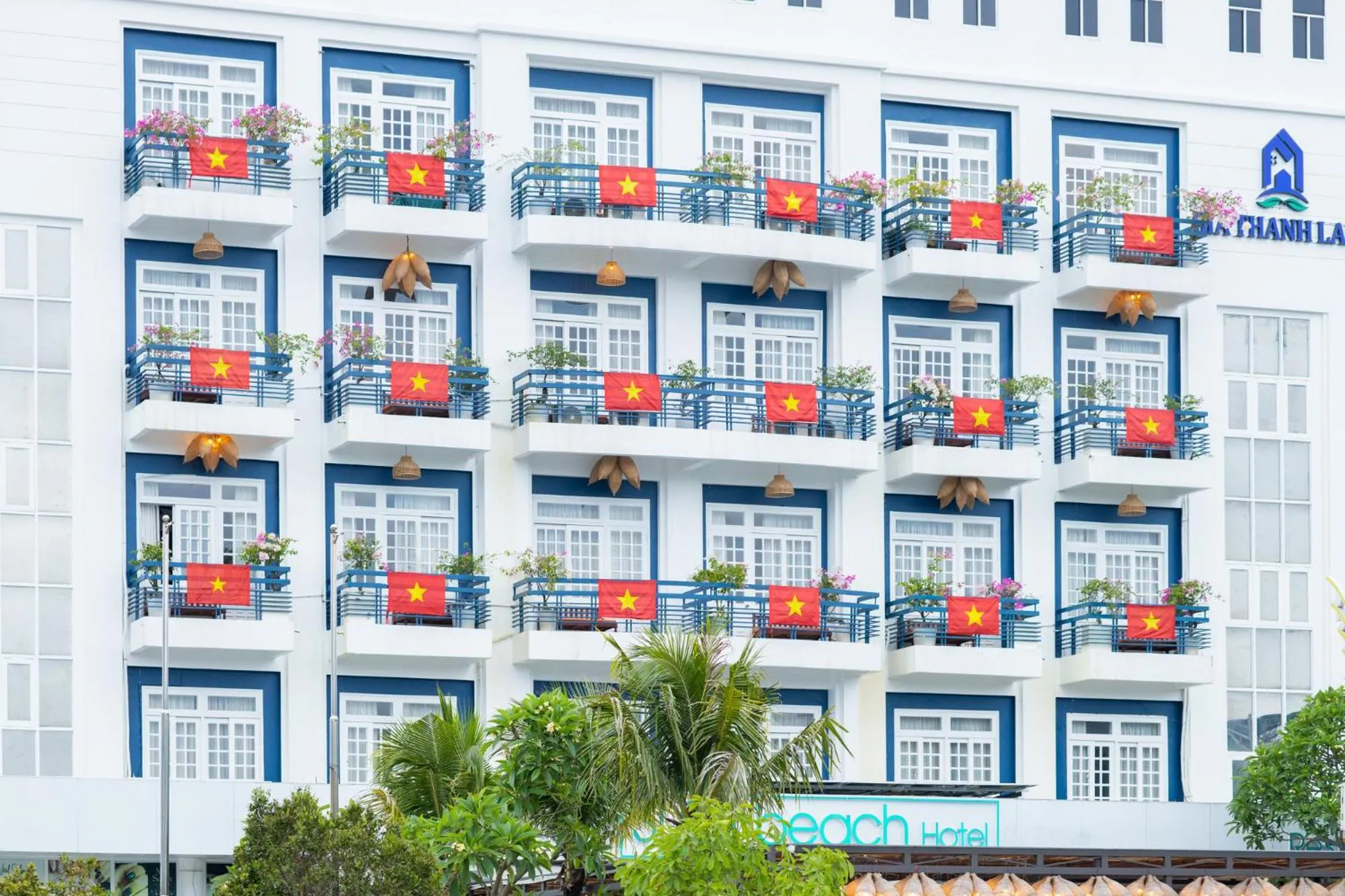 Property building in Sujet Beach Hotel and Apartment Danang by Haviland