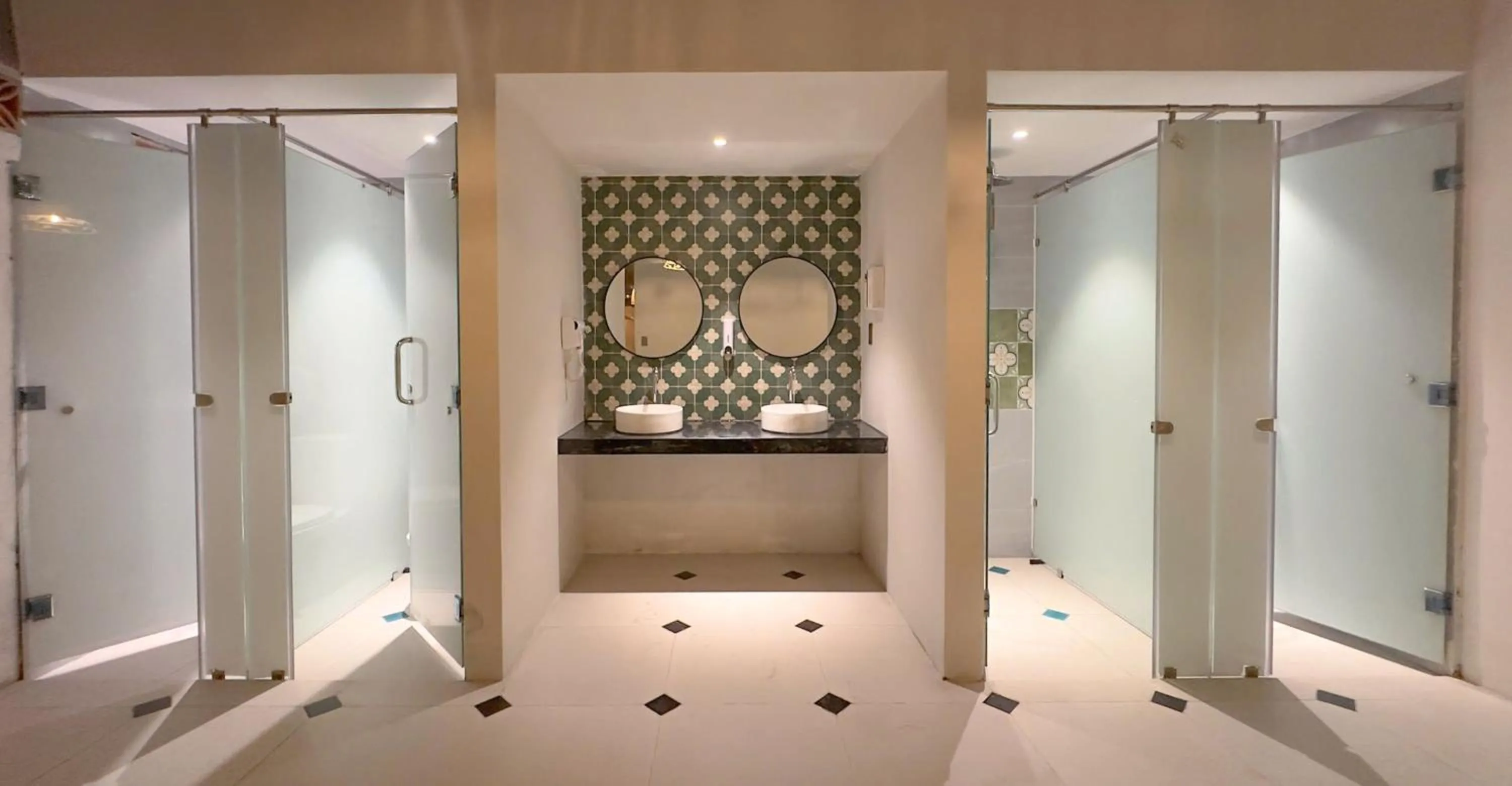 Shower in Sujet Beach Hotel and Apartment Danang by Haviland