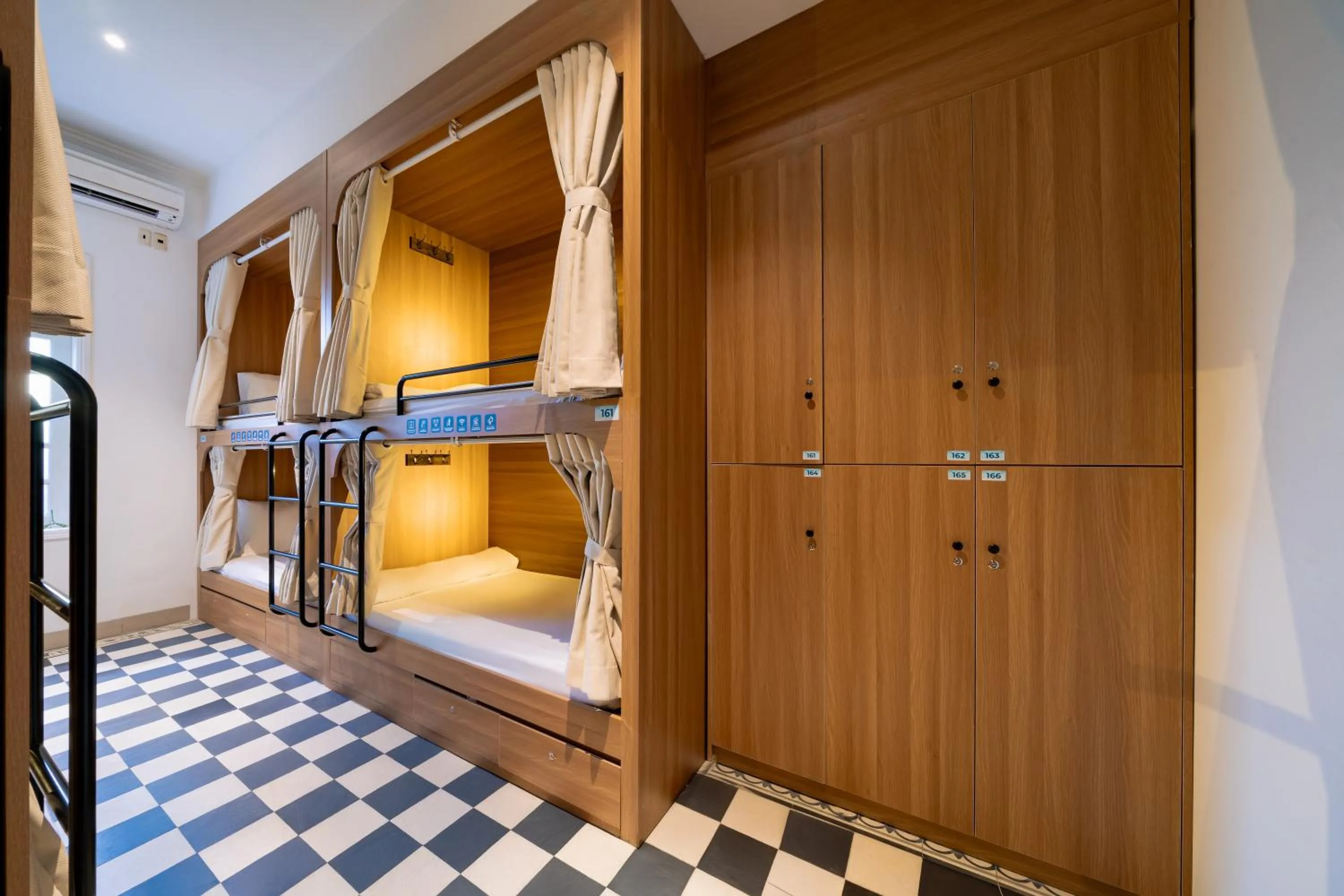 bunk bed, Bed in Sujet Beach Hotel and Apartment Danang by Haviland