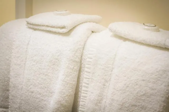 Toilet in Fair Oak House Exeter Airport