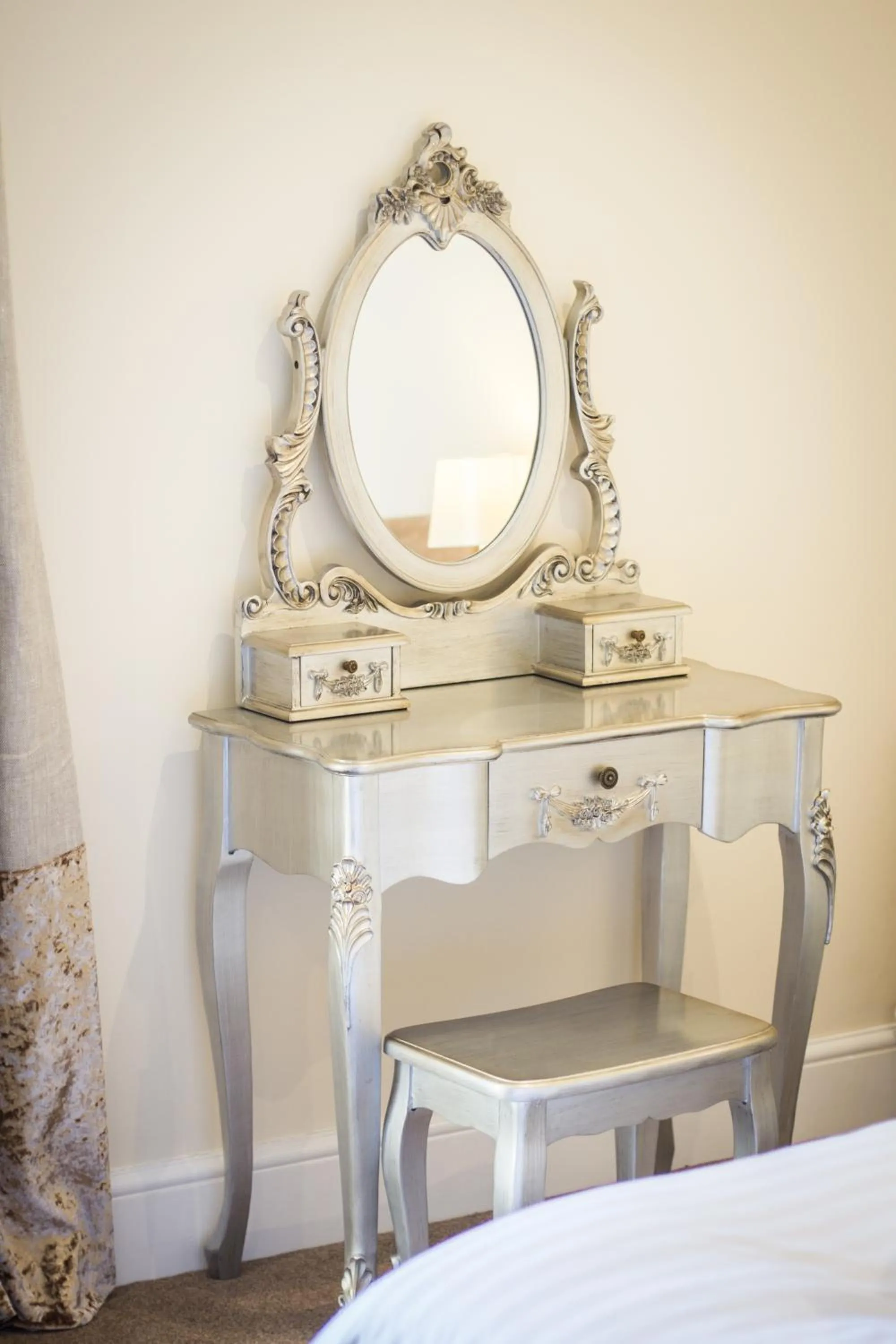 Bed in Fair Oak House Exeter Airport