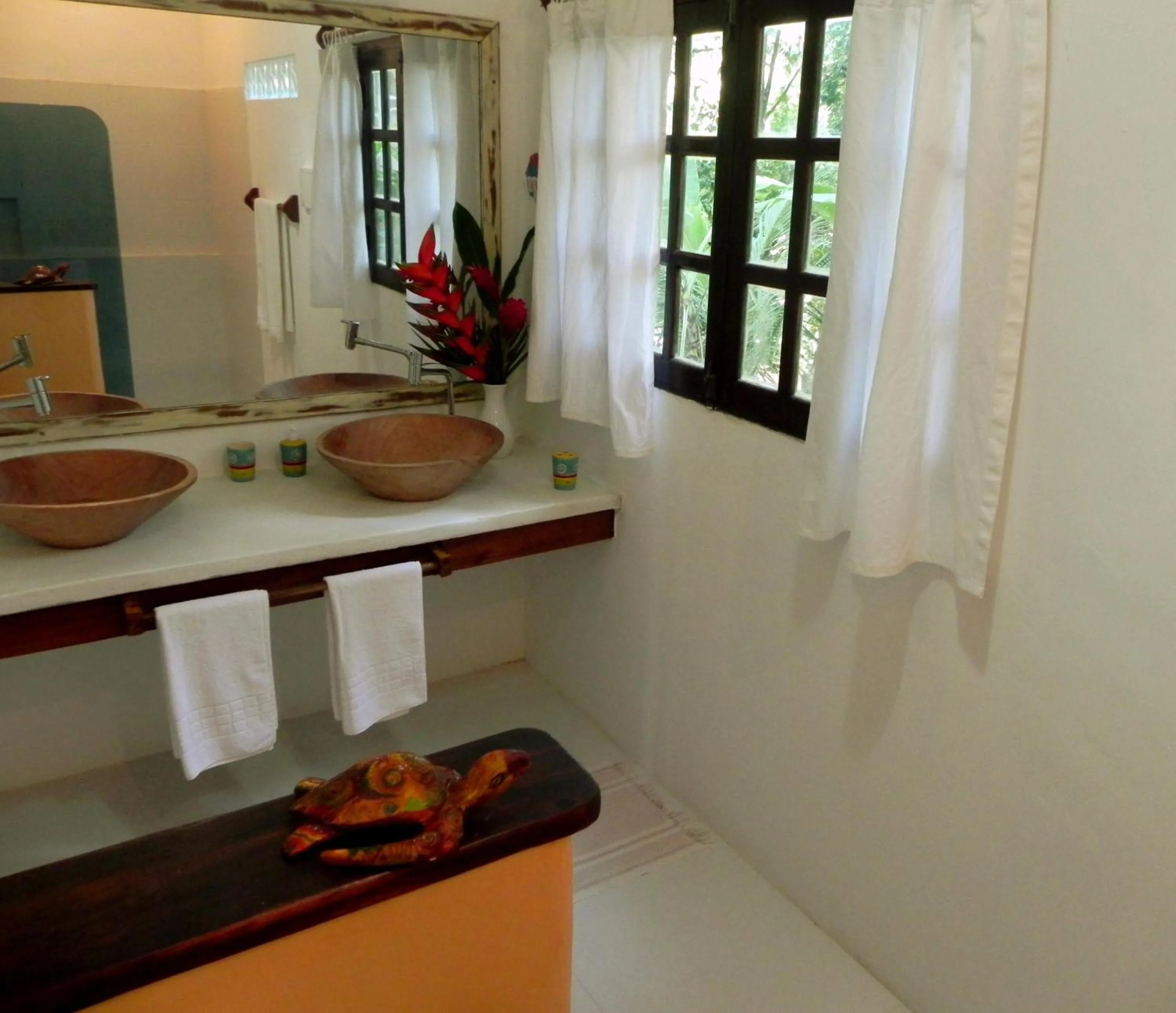 Bathroom in Calypso INN