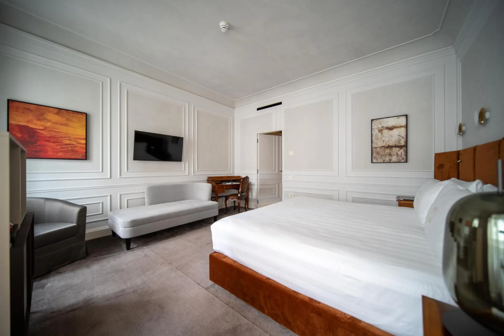 Bedroom, Bed in Grand Hotel Duchi d'Aosta