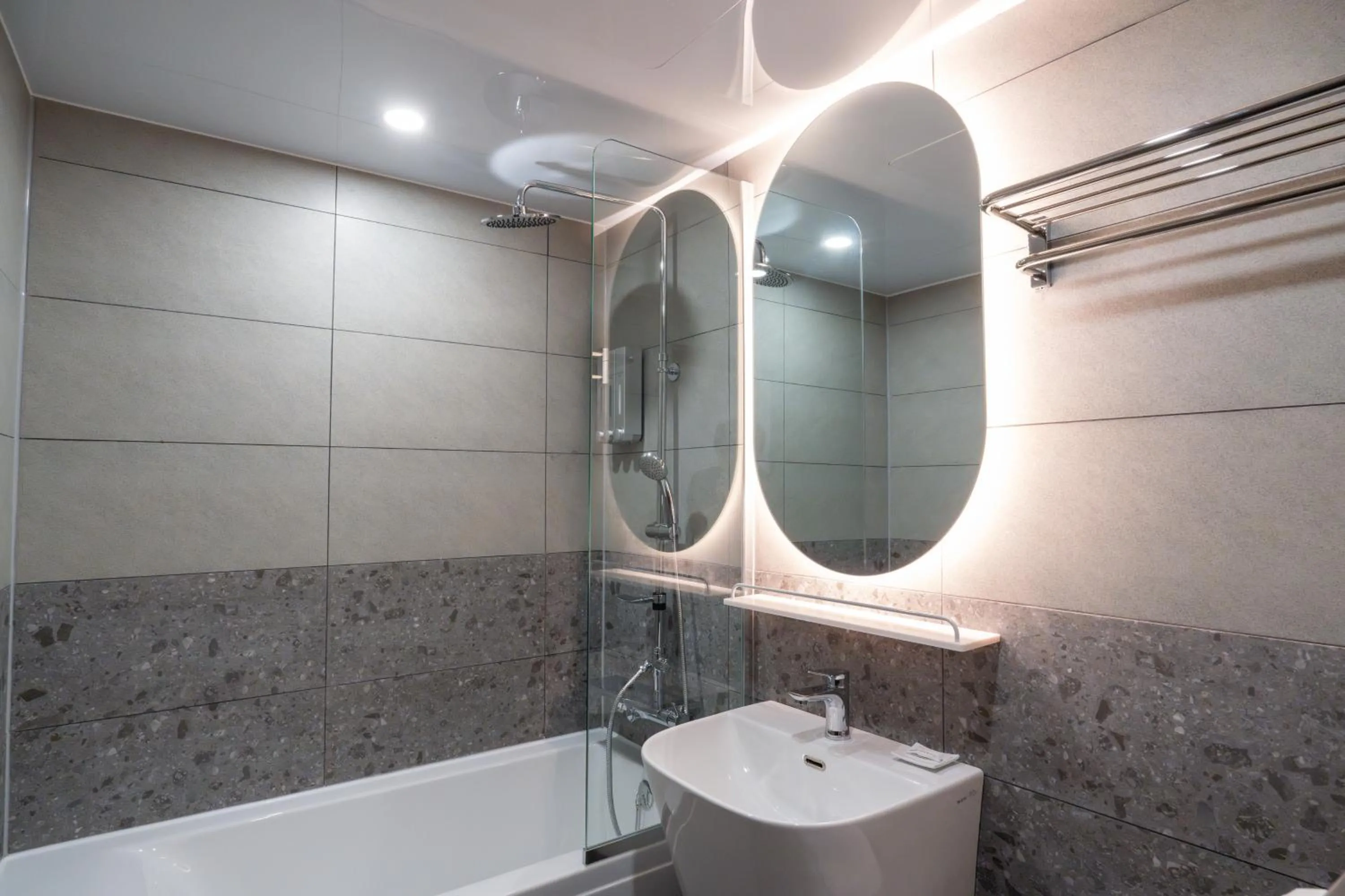 Toilet in Dongdaemun Tourist Hotel