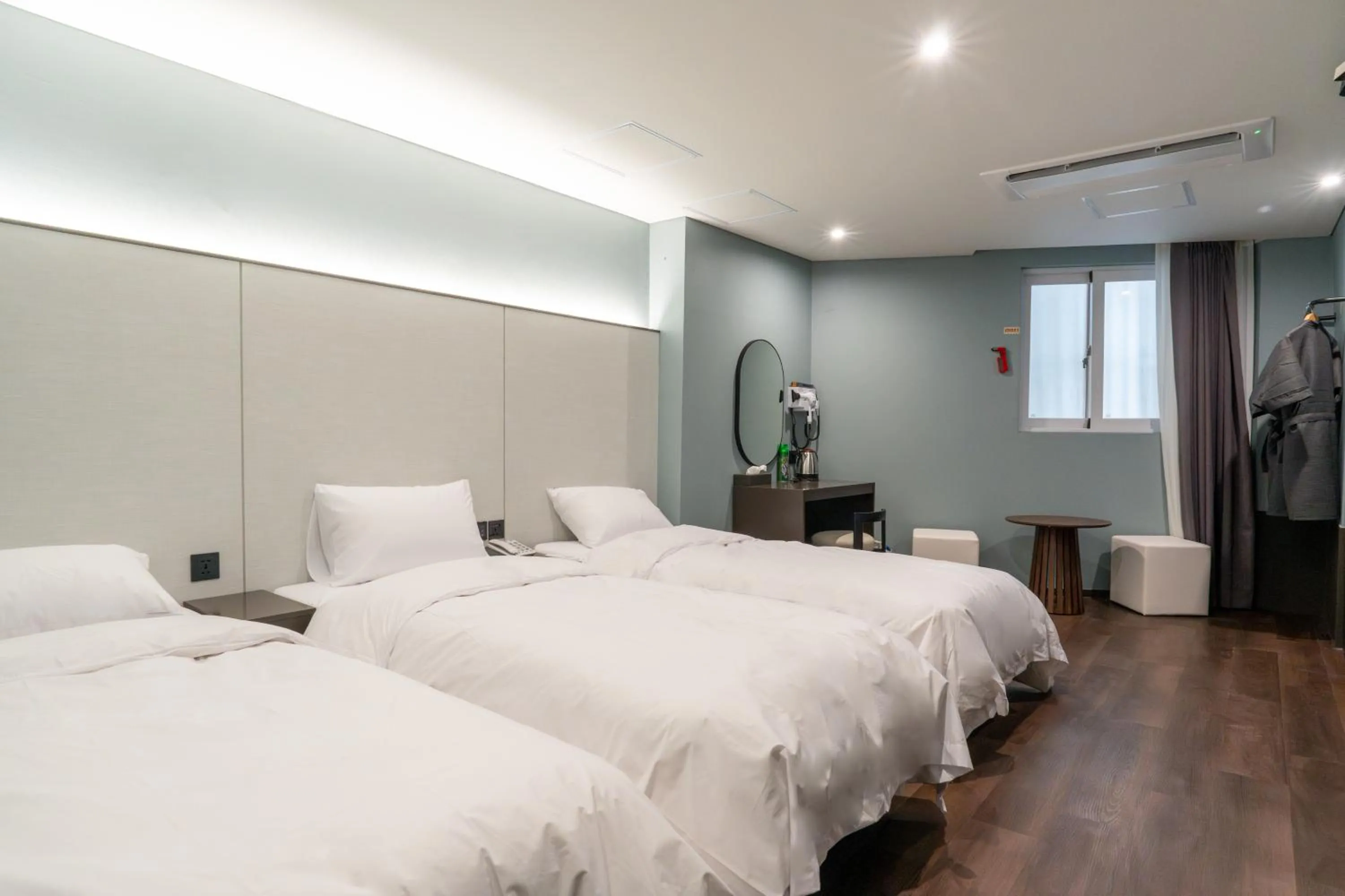 Bed in Dongdaemun Tourist Hotel