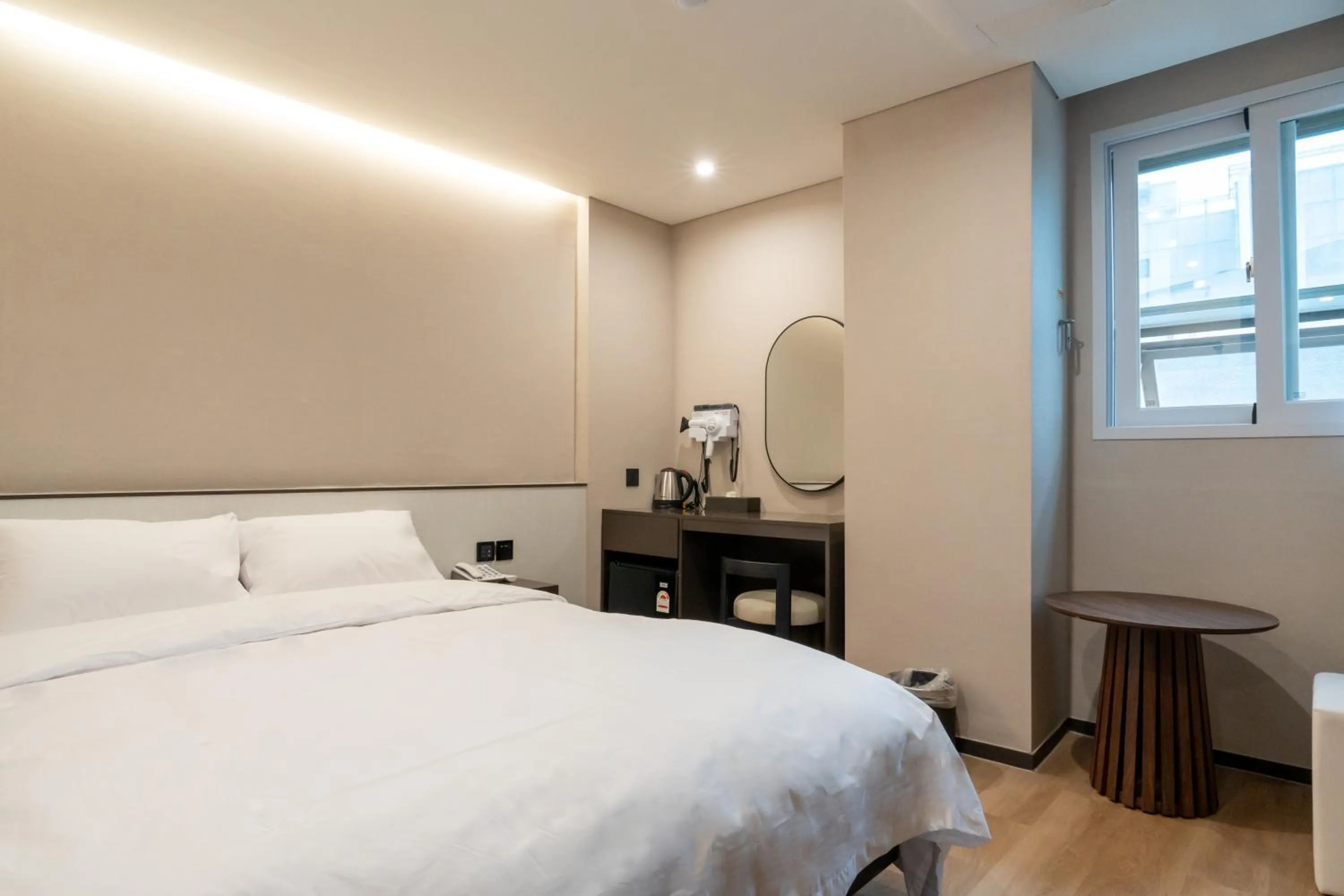 Bed in Dongdaemun Tourist Hotel