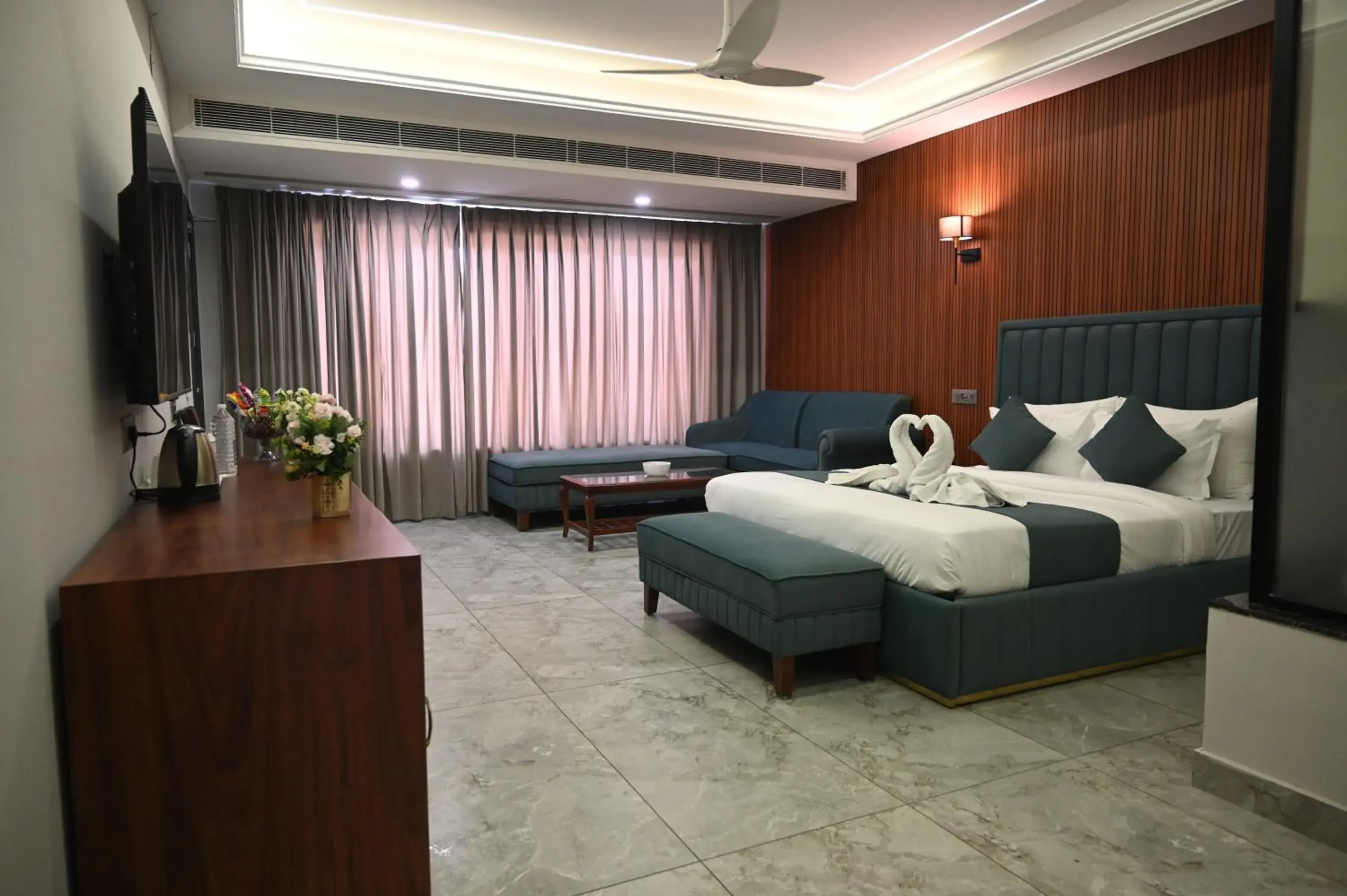Suite in Hotel Devaan Suite in Hotel Devaan
