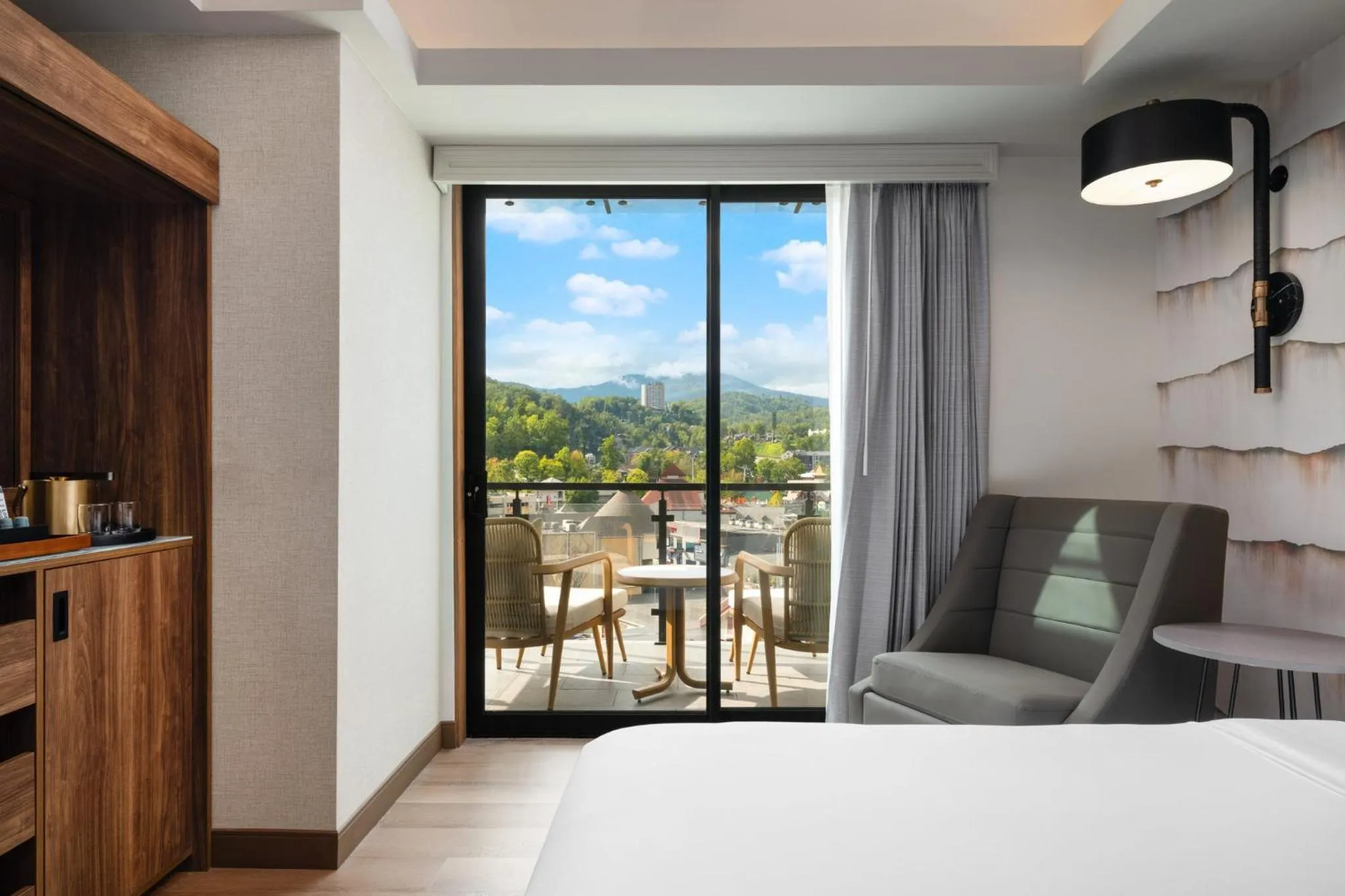 Photo of the whole room, Bed in Hotel Indigo Gatlinburg Downtown by IHG