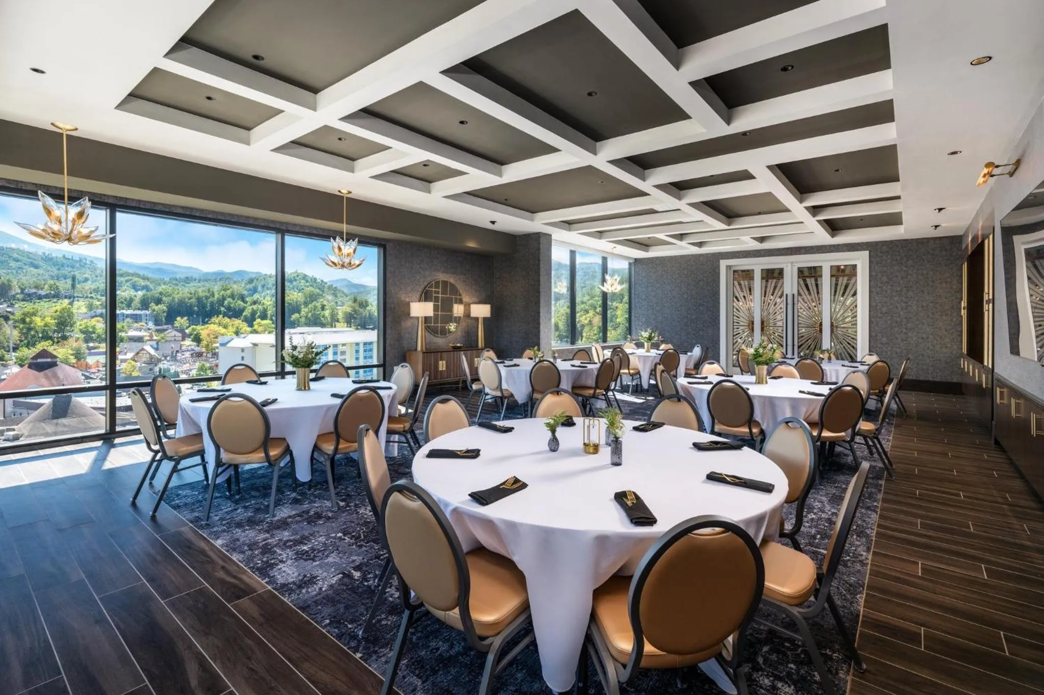 Meeting/conference room in Hotel Indigo Gatlinburg Downtown by IHG