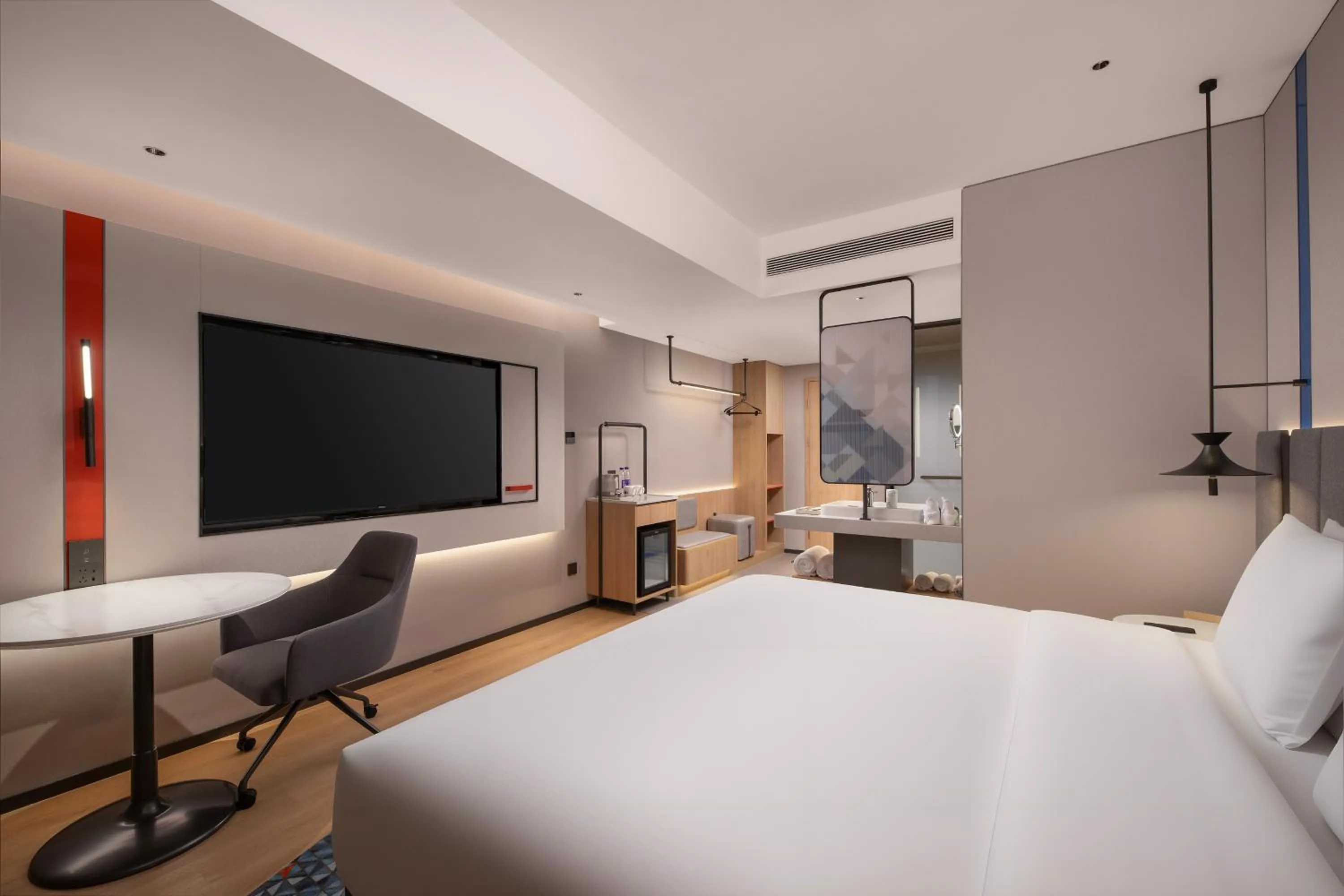 Decorative detail, Bed in Holiday Inn Express Rizhao Oriental Colorful City