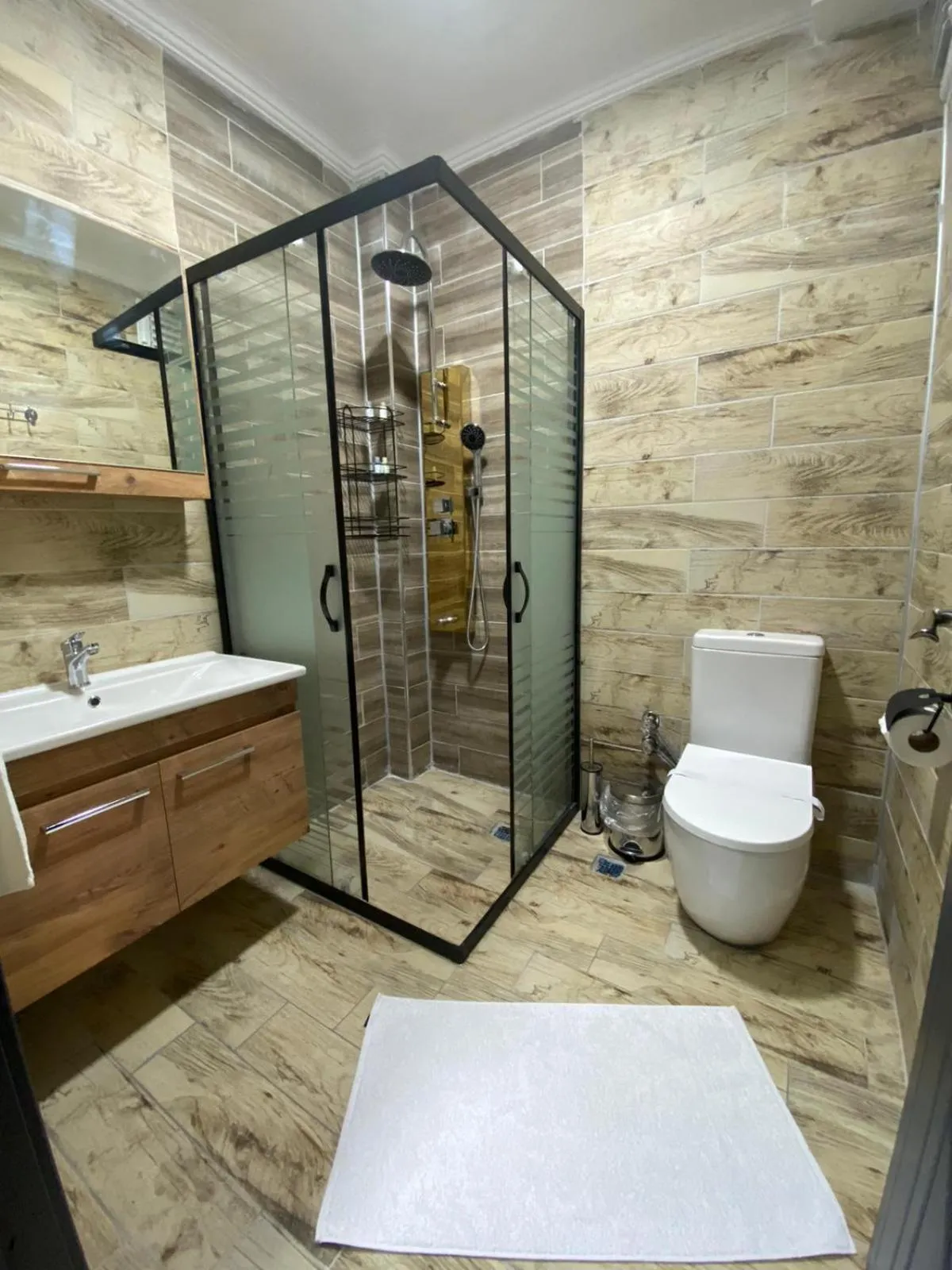 Bathroom in Ekinoks Hotel