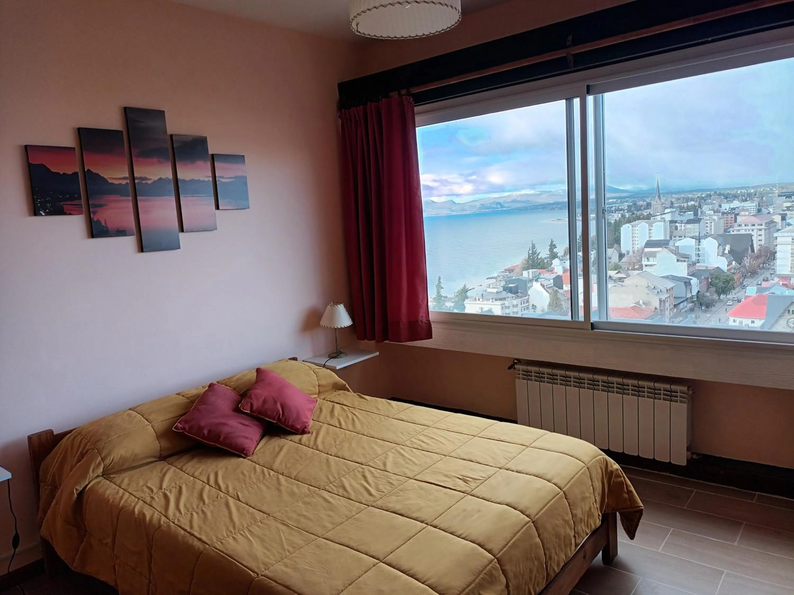 Standard Double Room with Shared Bathroom in Hospedaje Penthouse 1004