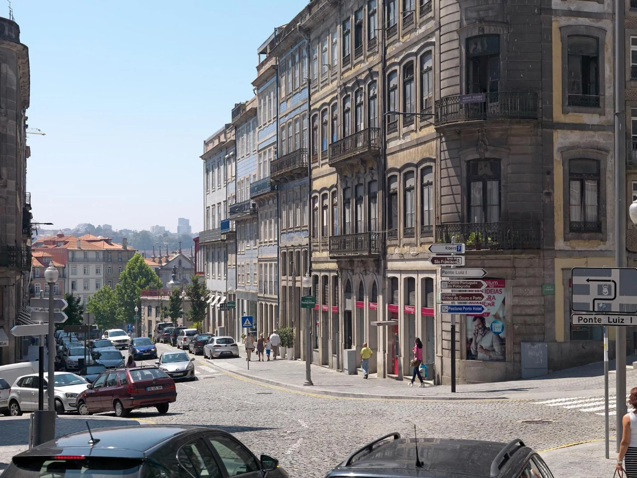 Property building in FLH Porto Modern Flat