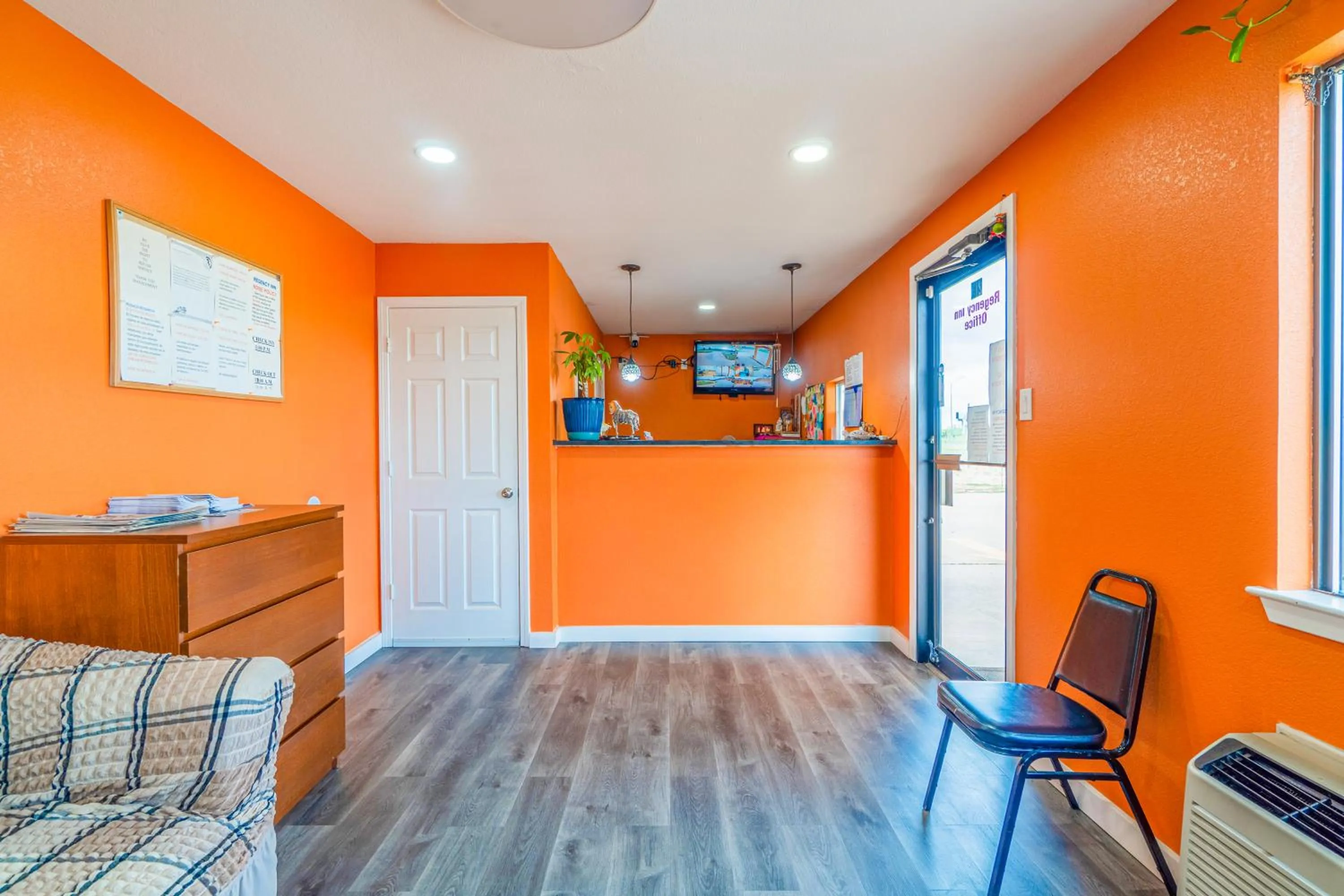 Lobby or reception in Regency Inn By OYO Rockdale TX