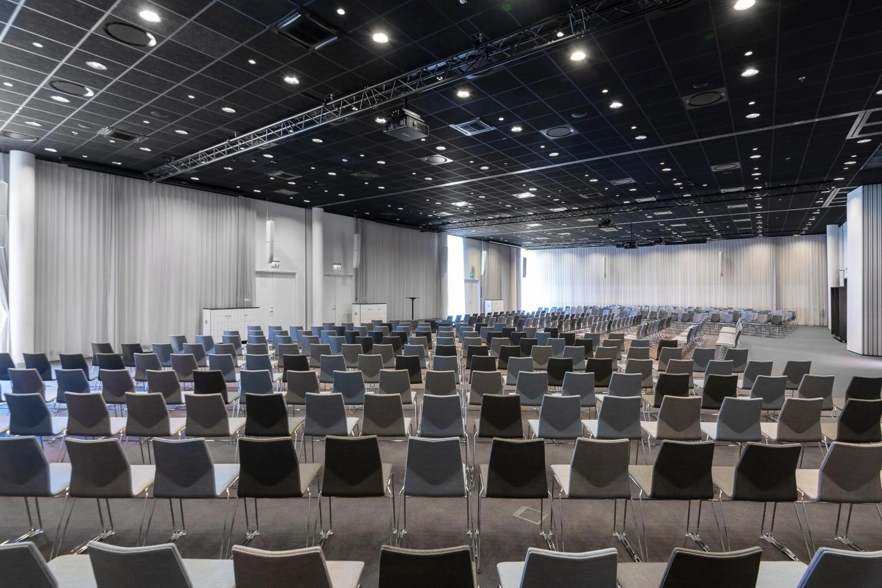 Banquet/Function facilities in Quality Hotel View