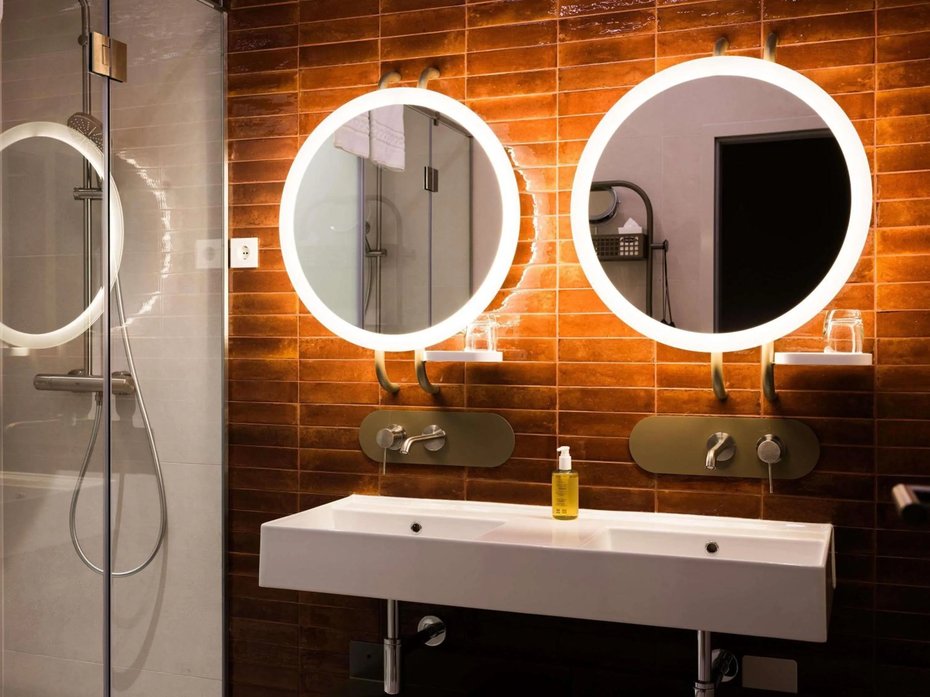 Bedroom in You Hotel Budapest - Handwritten Collection