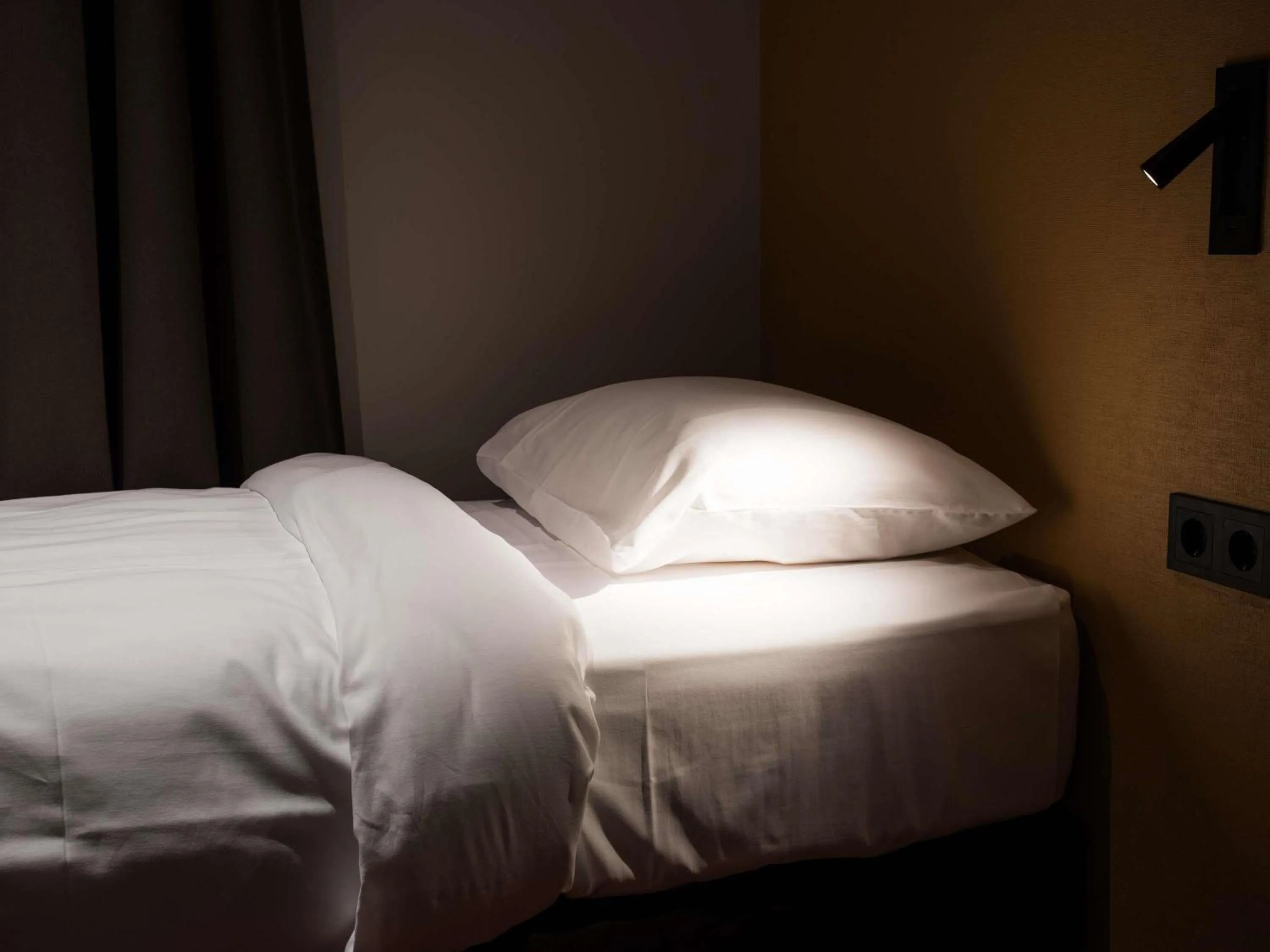 Bedroom, Bed in You Hotel Budapest - Handwritten Collection