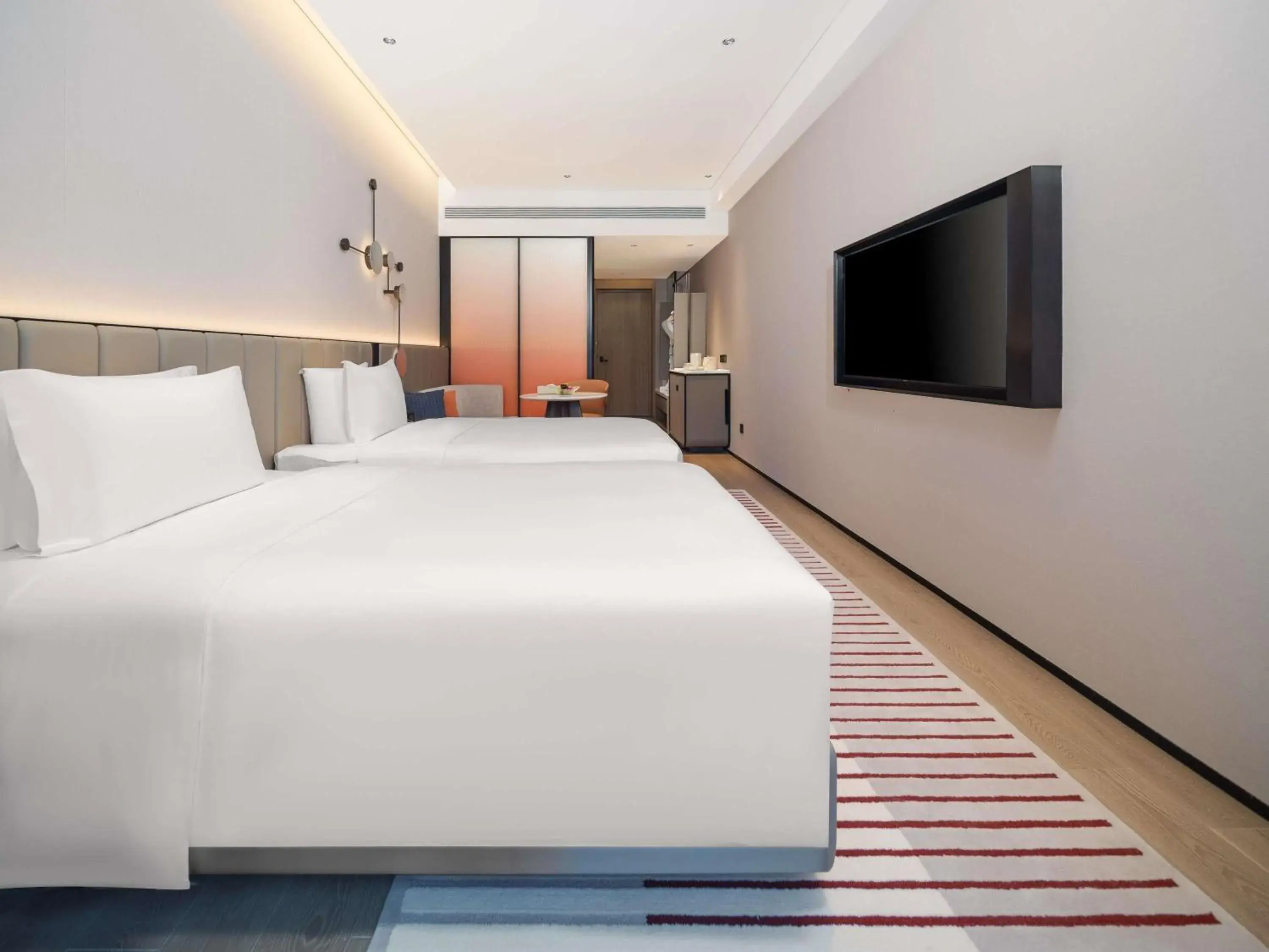 Standard Room with Two Single Beds in Novotel Xiamen Downtown Standard Room with Two Single Beds in Novotel Xiamen Downtown