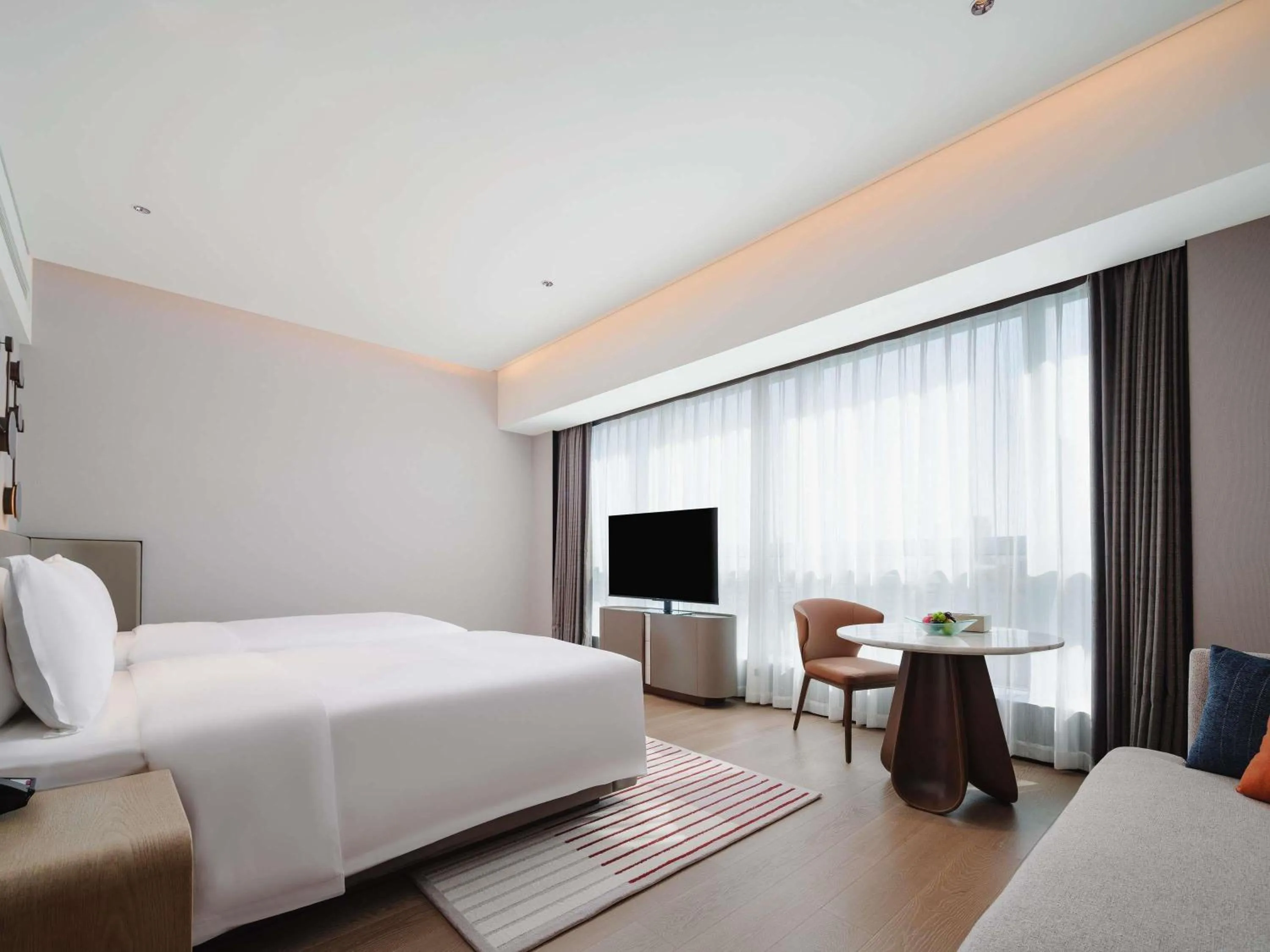 Bedroom, Bed in Novotel Xiamen Downtown