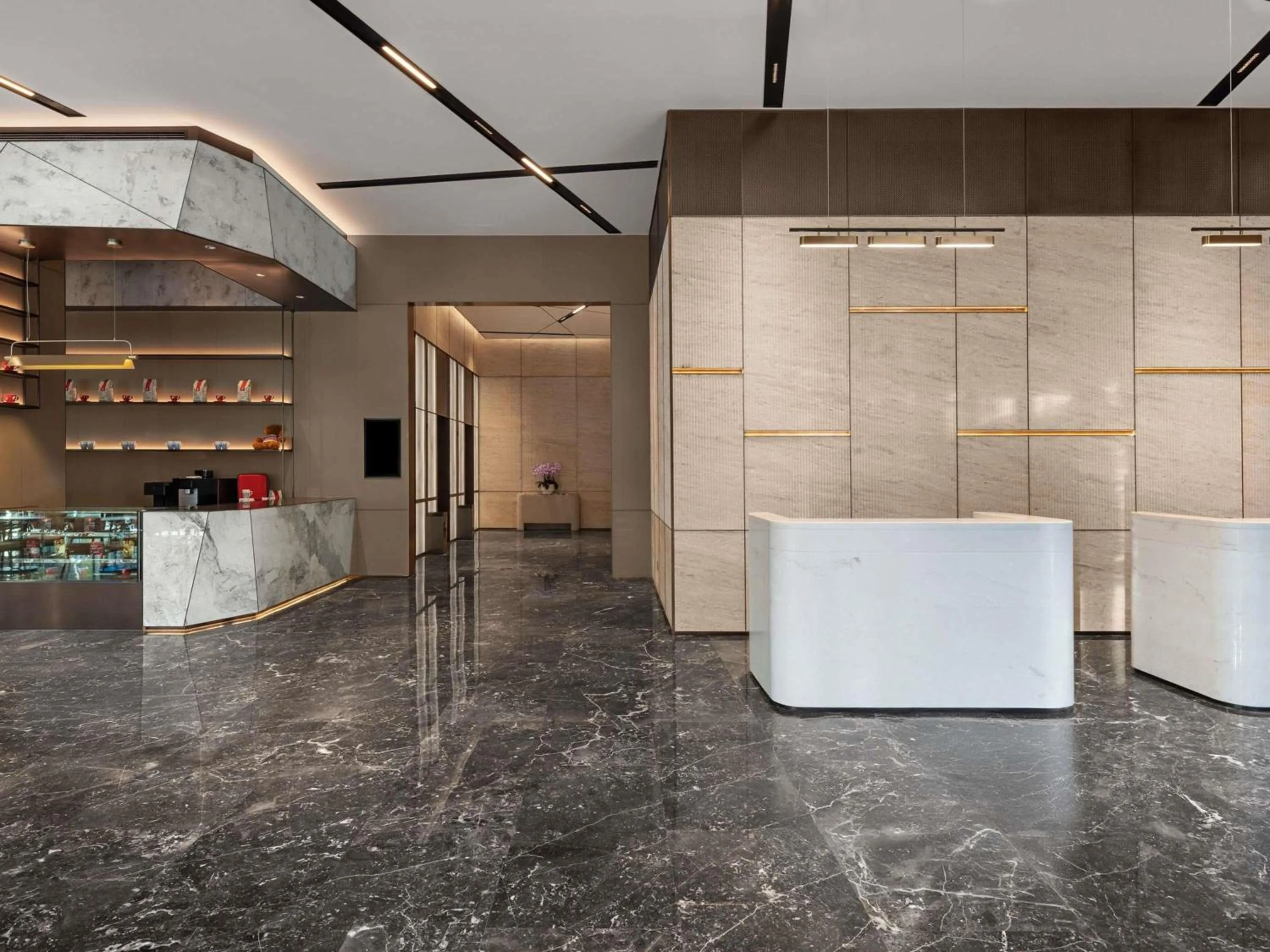 Lounge or bar in Novotel Kunshan East