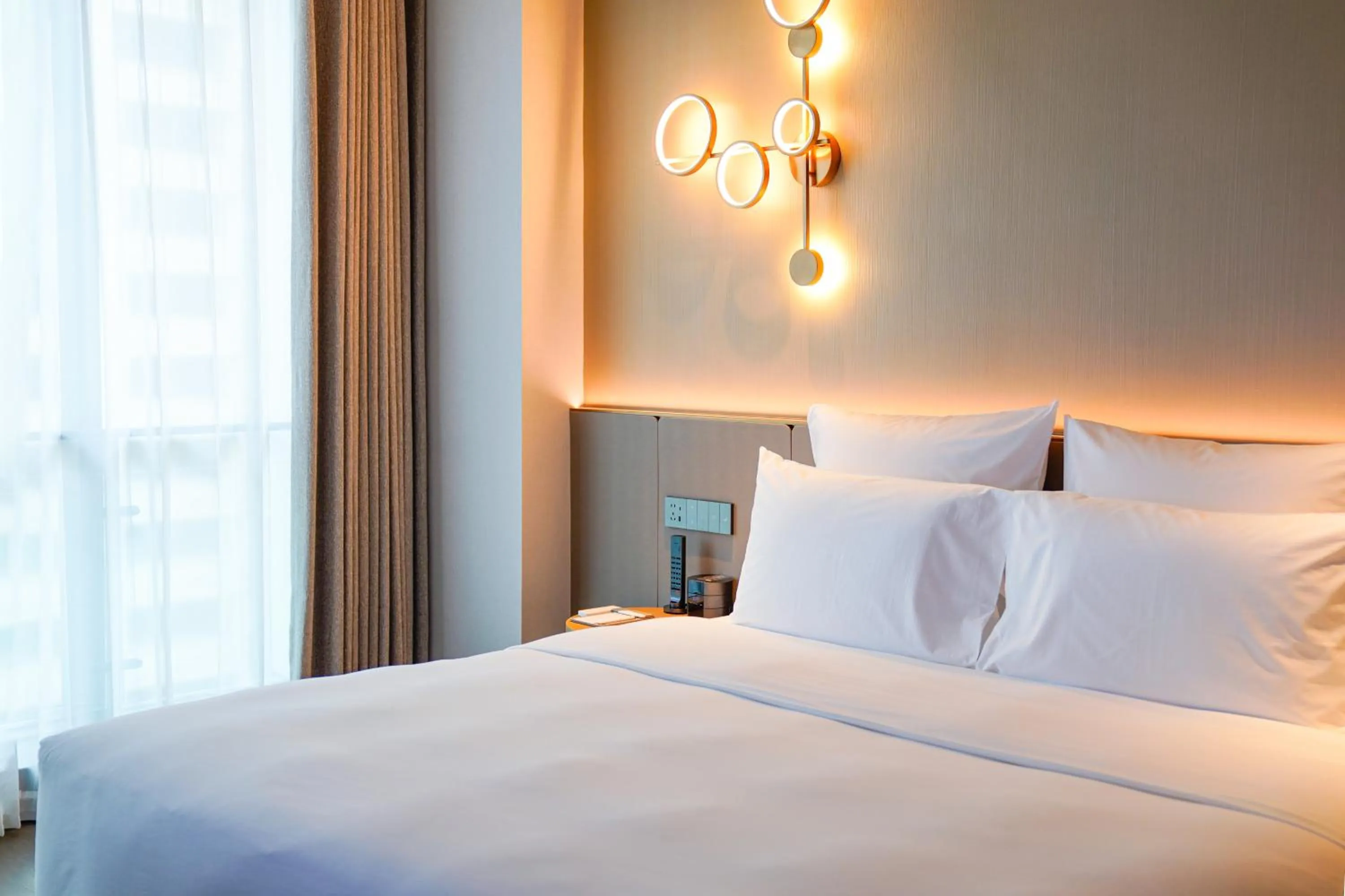 Photo of the whole room, Bed in Novotel Kunshan East