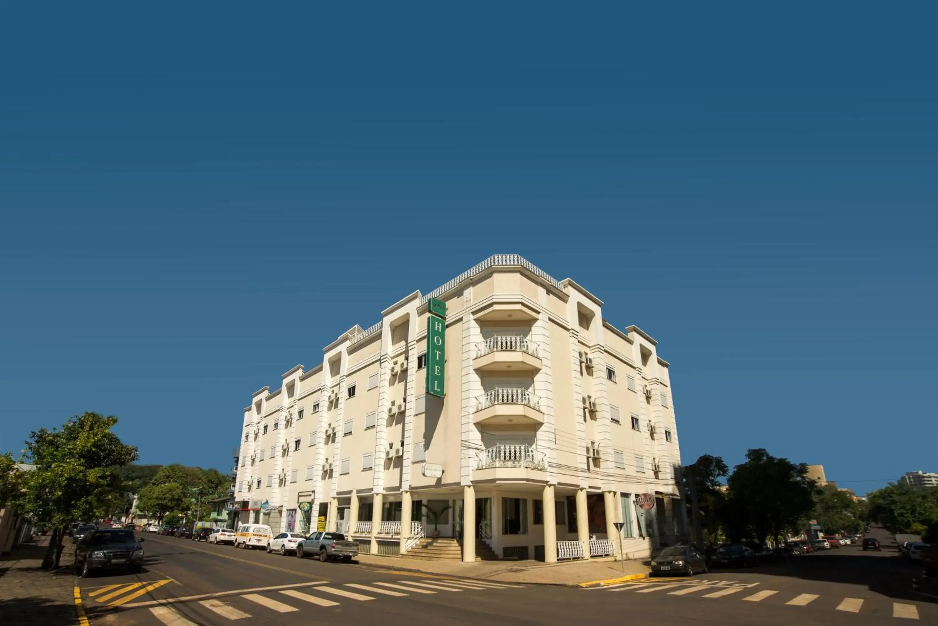 Facade/entrance in Francisco Beltrão Palace Hotel Facade/entrance in Francisco Beltrão Palace Hotel
