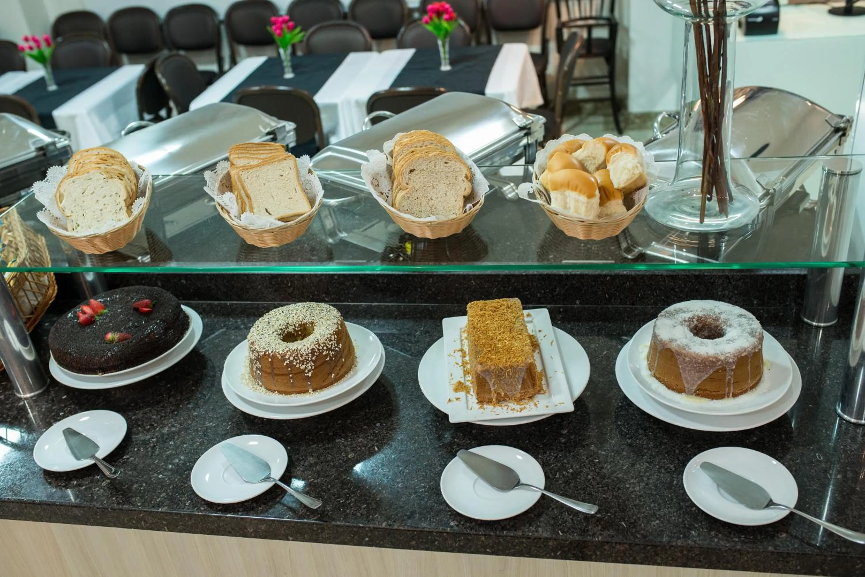 Breakfast in Francisco Beltrão Palace Hotel