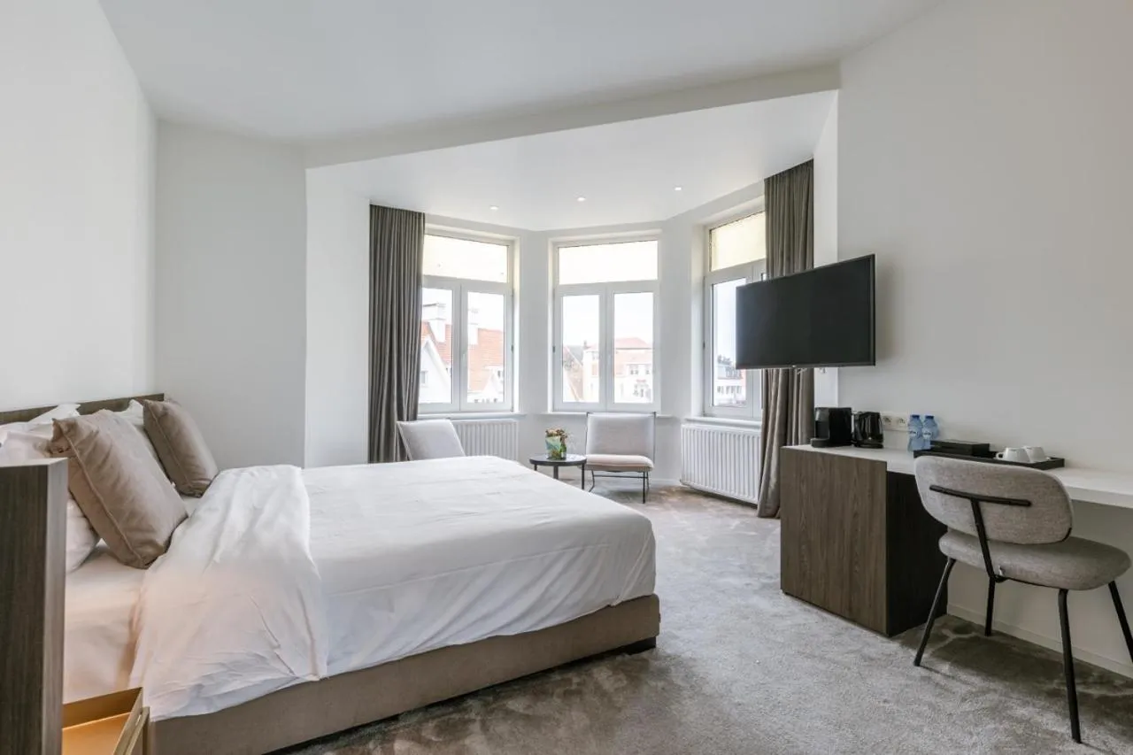 Bed in Hotel Astoria