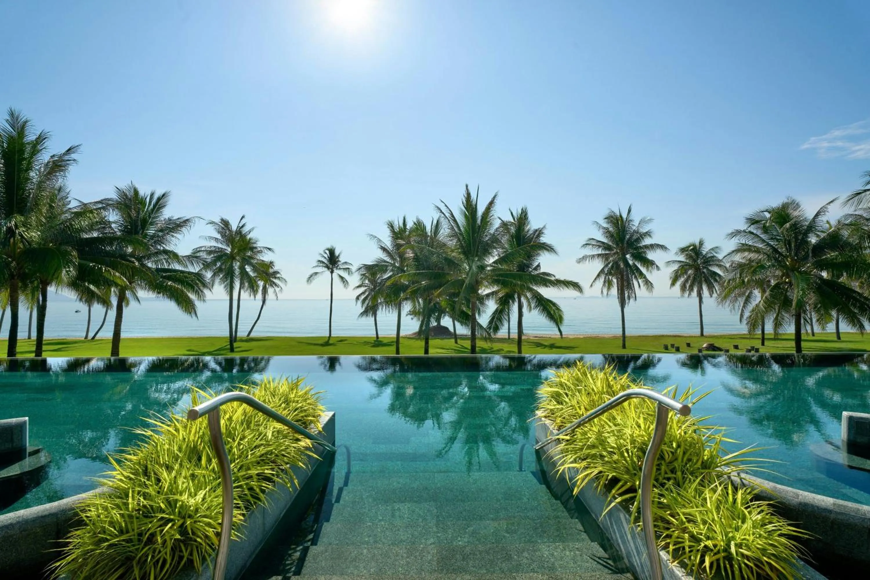 Swimming pool in JW Marriott Cam Ranh Bay Resort & Spa