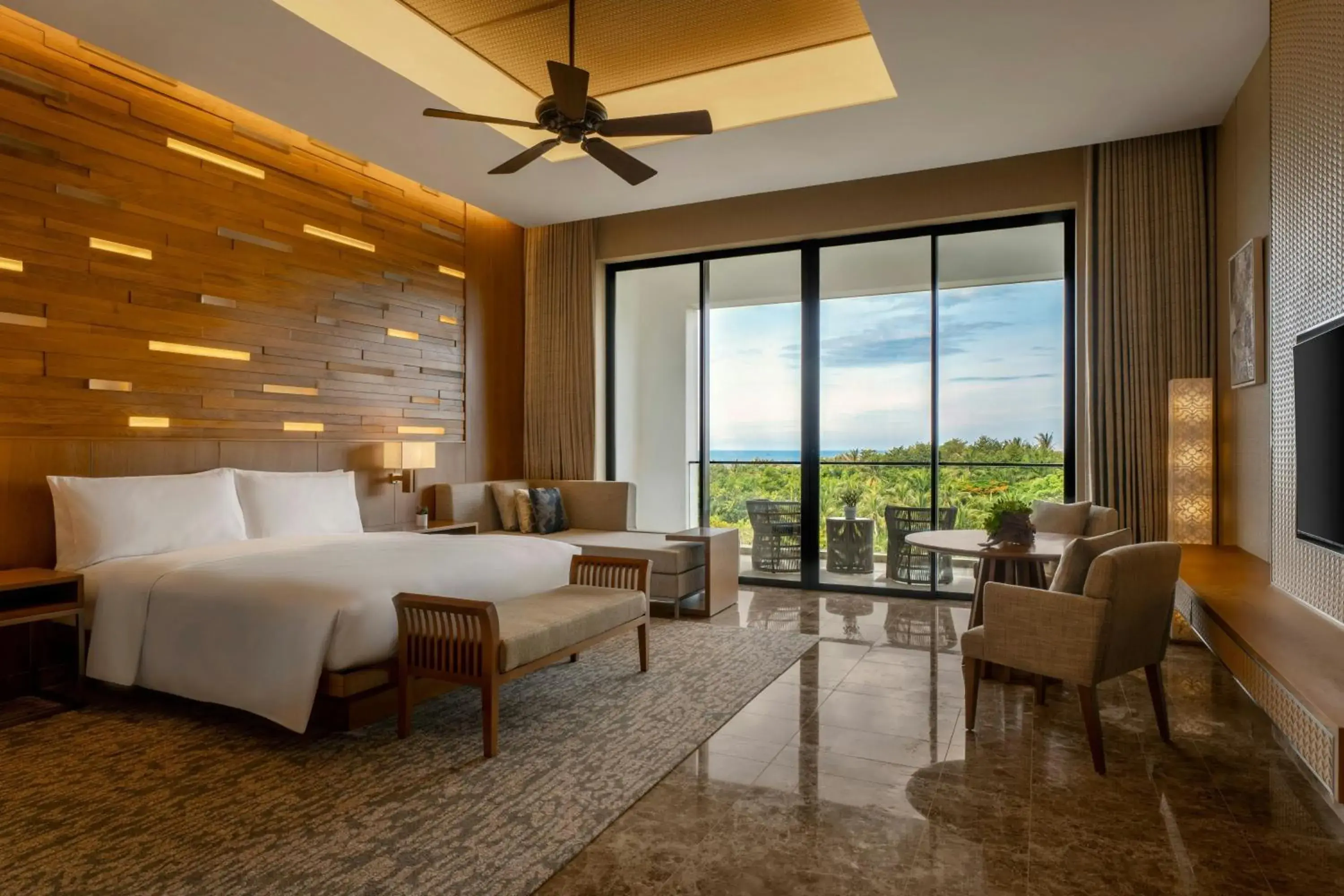 Deluxe King Room with Balcony in JW Marriott Cam Ranh Bay Resort & Spa Deluxe King Room with Balcony in JW Marriott Cam Ranh Bay Resort & Spa