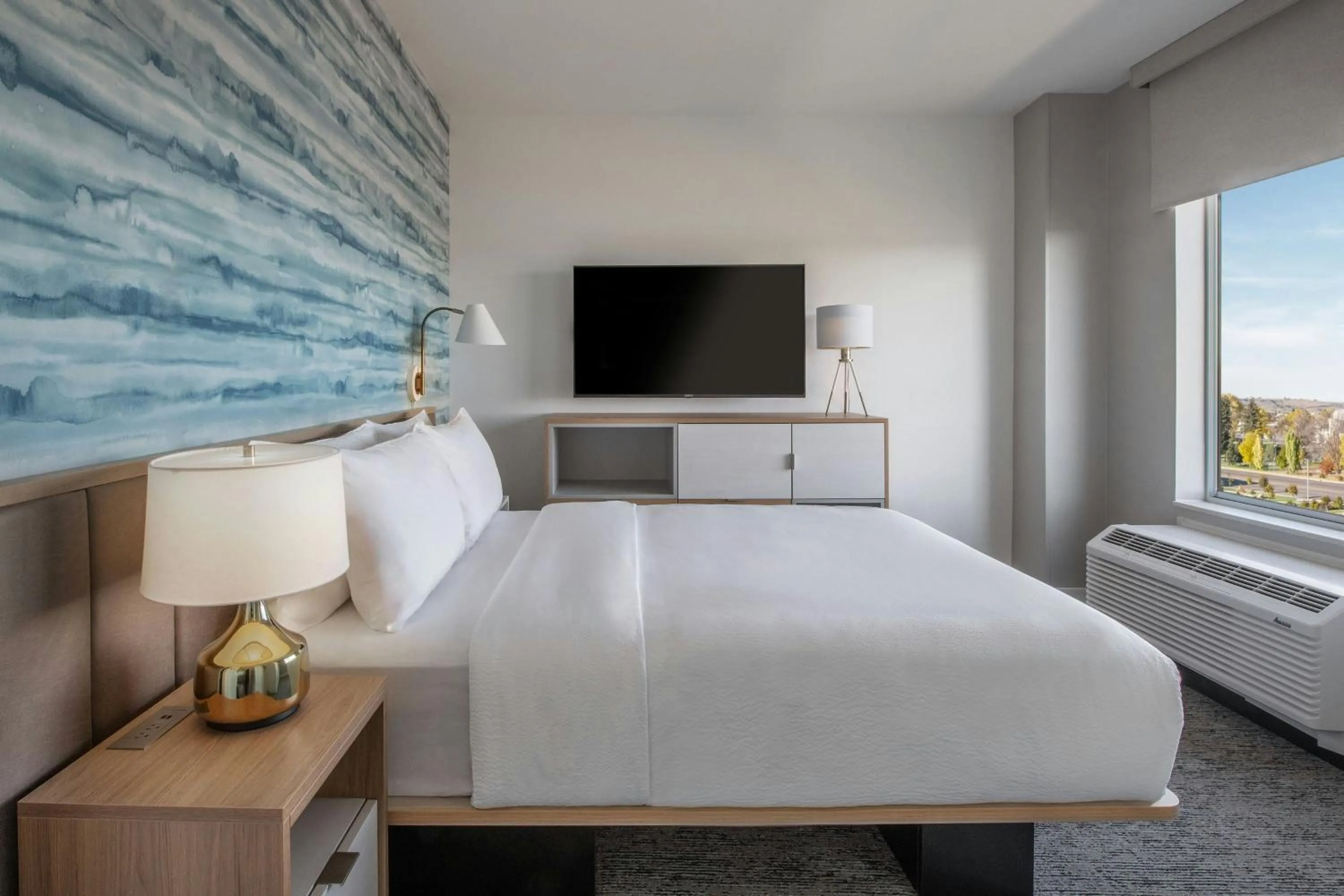 Bedroom, Bed in TownePlace Suites by Marriott Great Falls