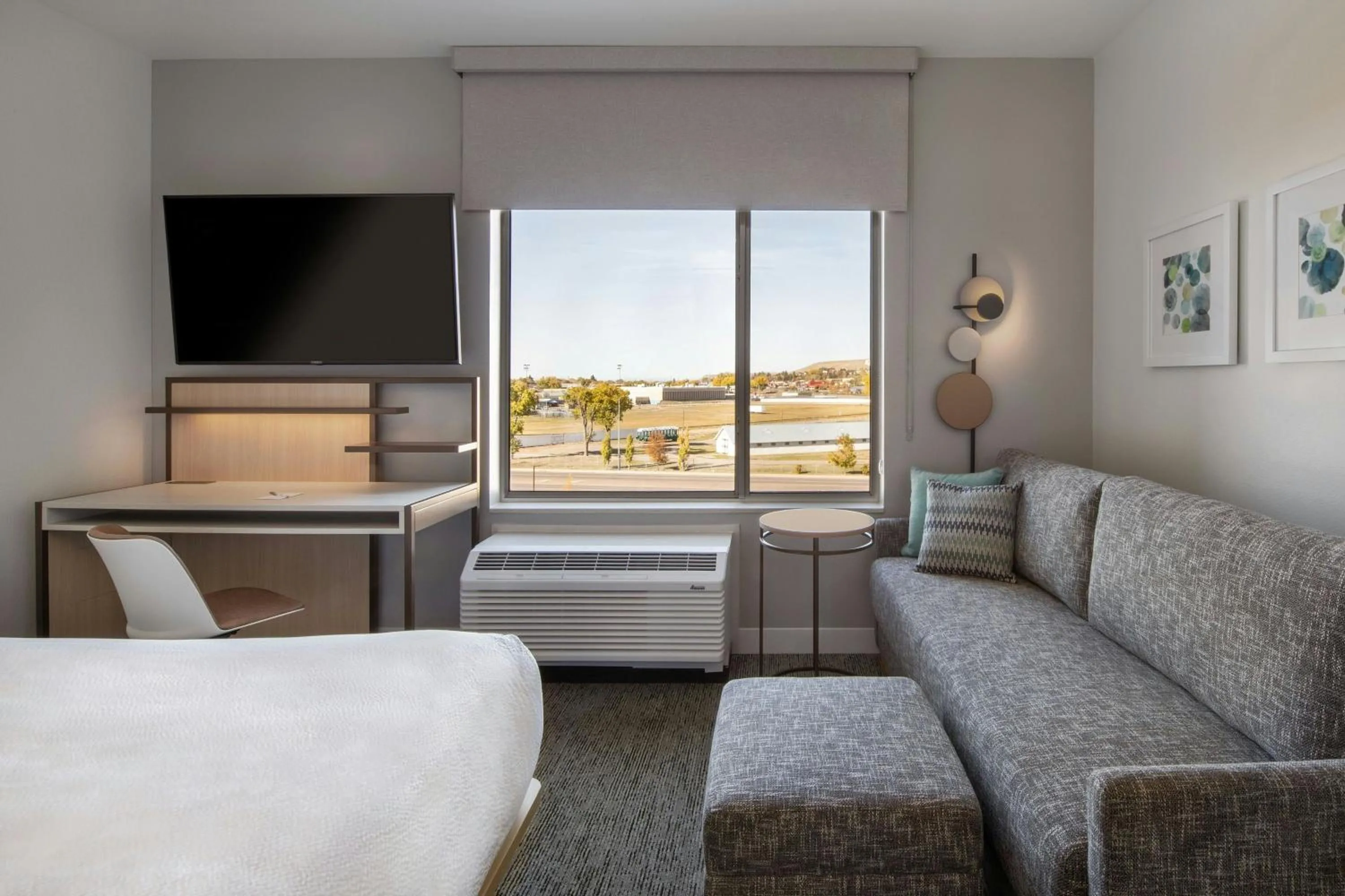 Photo of the whole room, Bed in TownePlace Suites by Marriott Great Falls