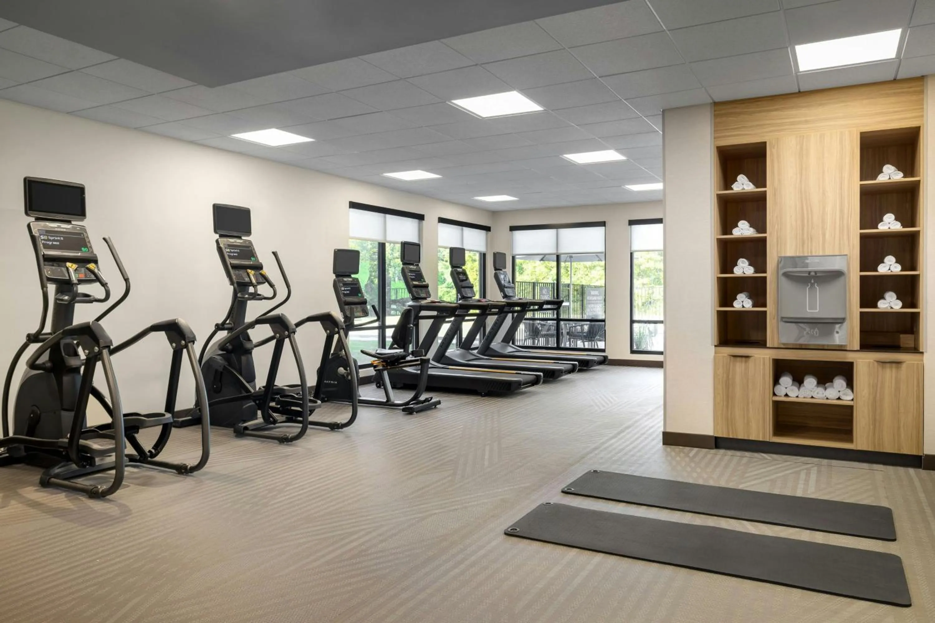 Fitness centre/facilities in TownePlace Suites by Marriott Forrest City