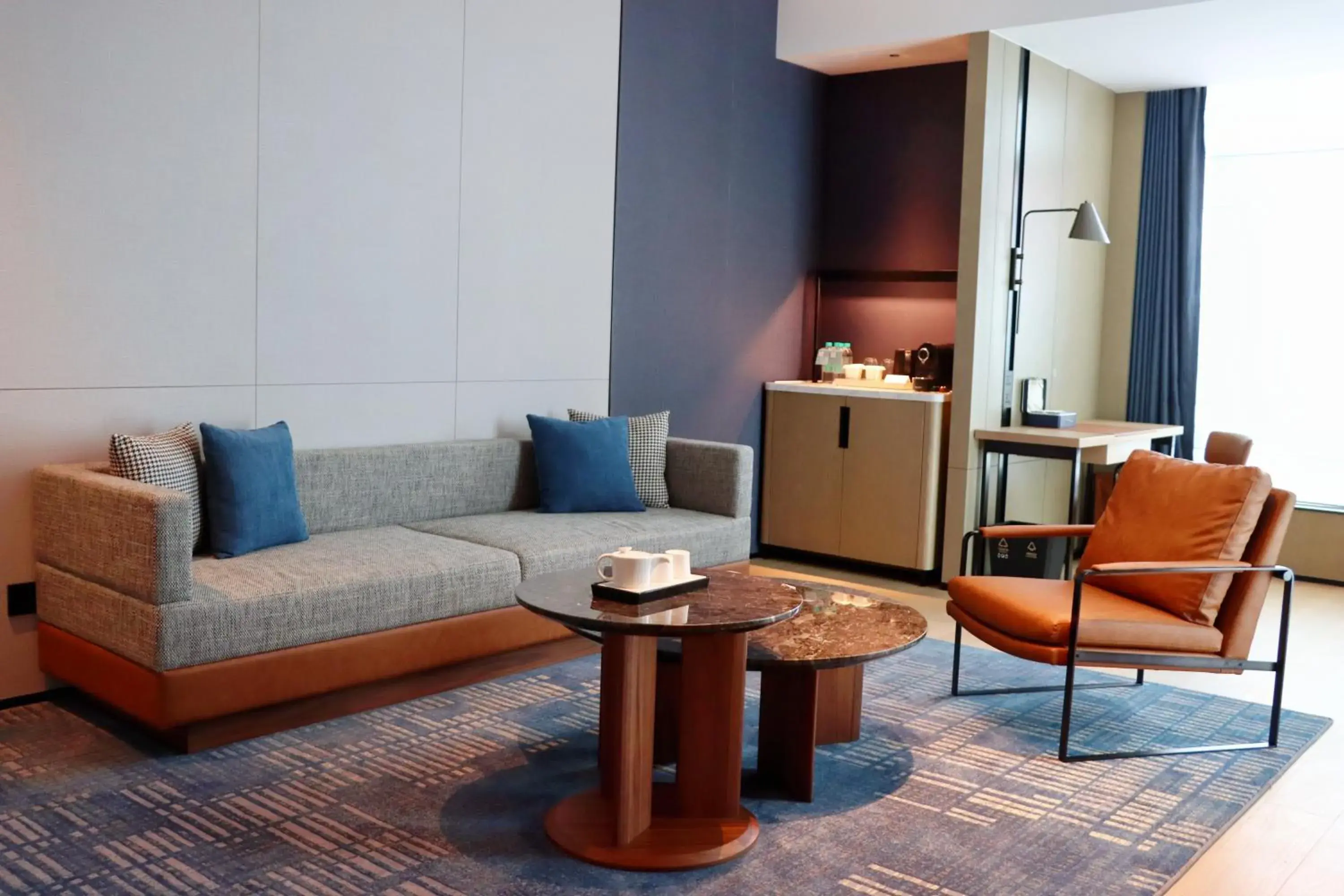 Executive King Suite with City View in Four Points by Sheraton Nanning, Wuxiang Executive King Suite with City View in Four Points by Sheraton Nanning, Wuxiang