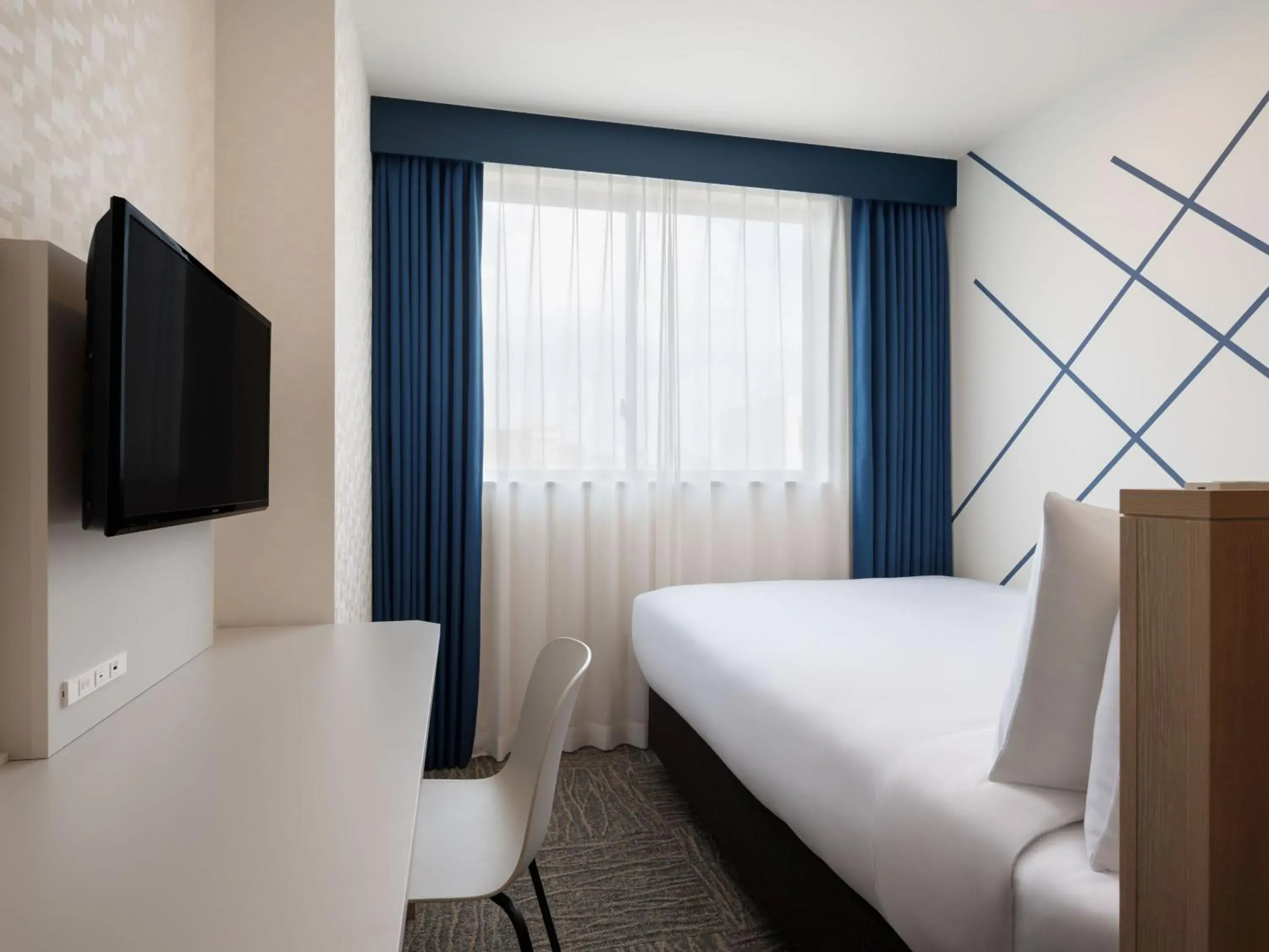 Photo of the whole room, Bed in Four Points Flex by Sheraton Tokyo Higashi Kanda Photo of the whole room, Bed in Four Points Flex by Sheraton Tokyo Higashi Kanda