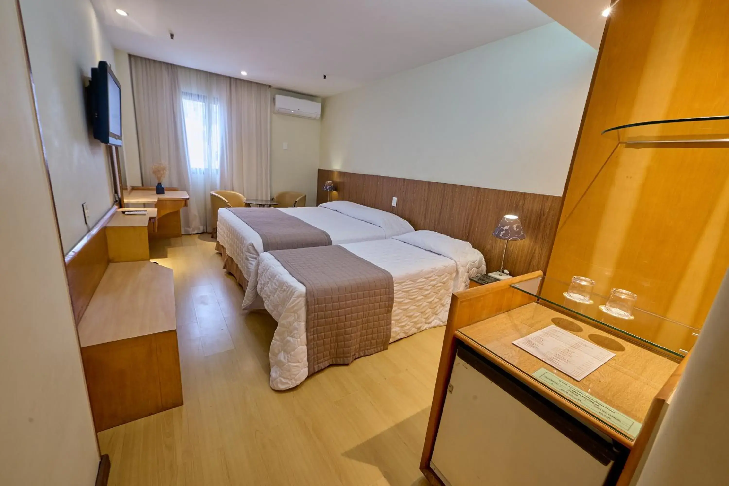 Standard Triple Room in South American Copacabana Hotel Standard Triple Room in South American Copacabana Hotel