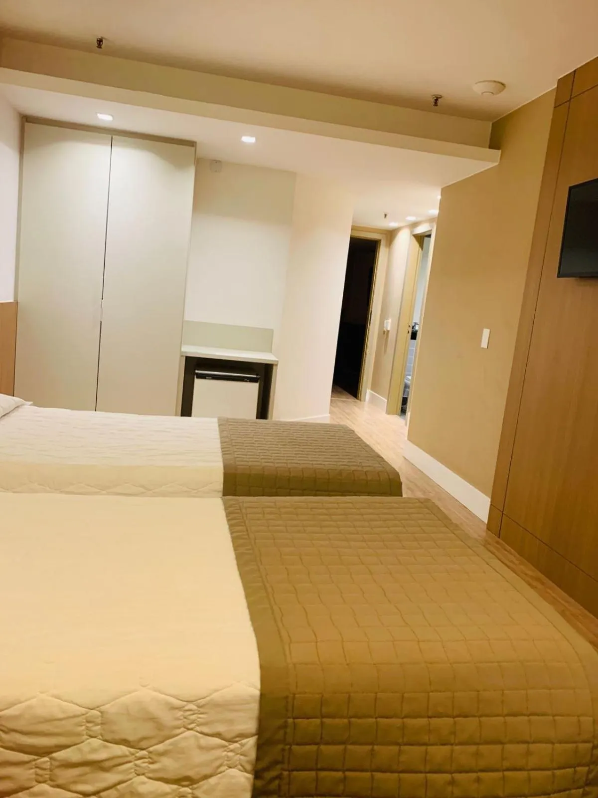 Bedroom, Bed in South American Copacabana Hotel