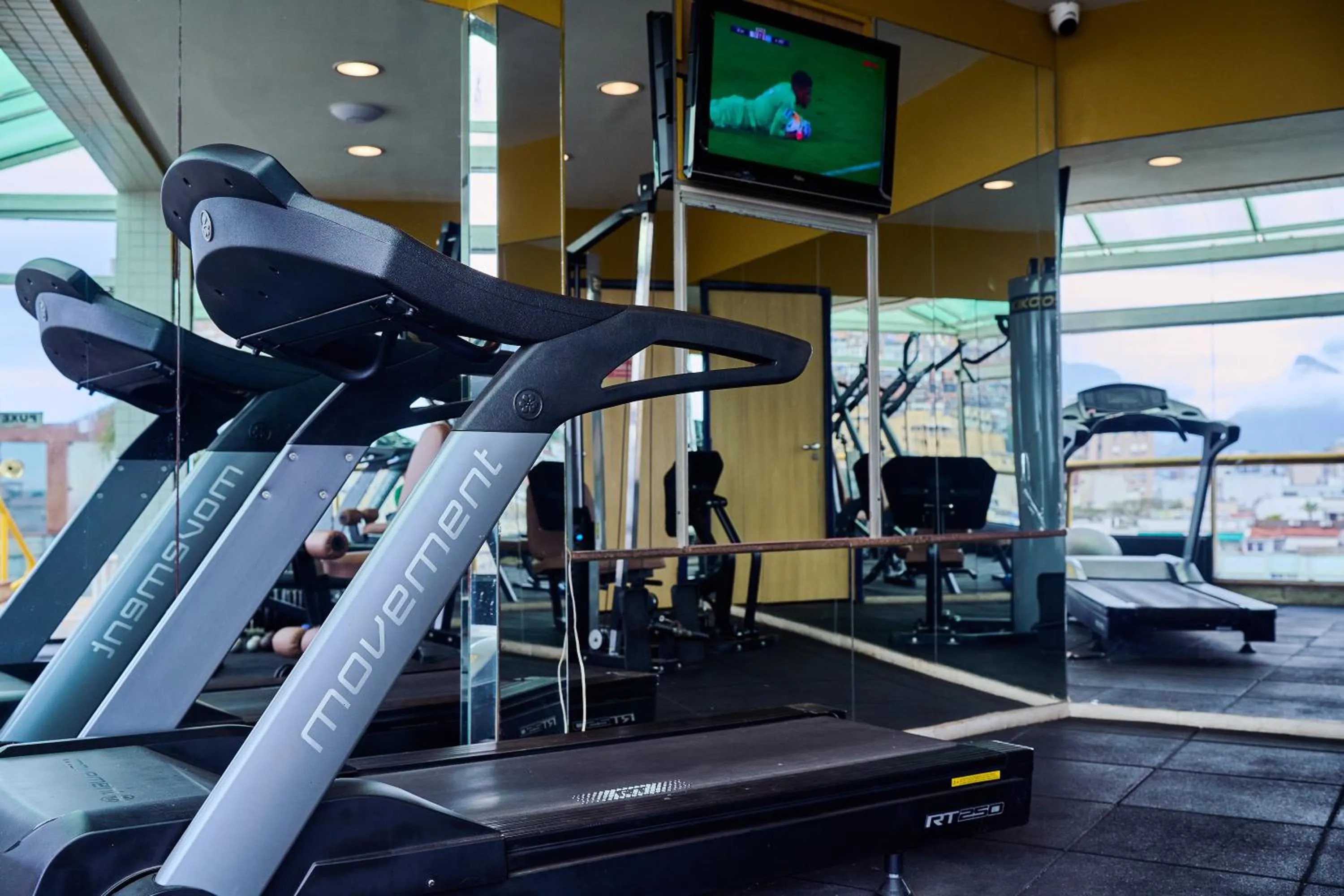 Fitness centre/facilities in South American Copacabana Hotel