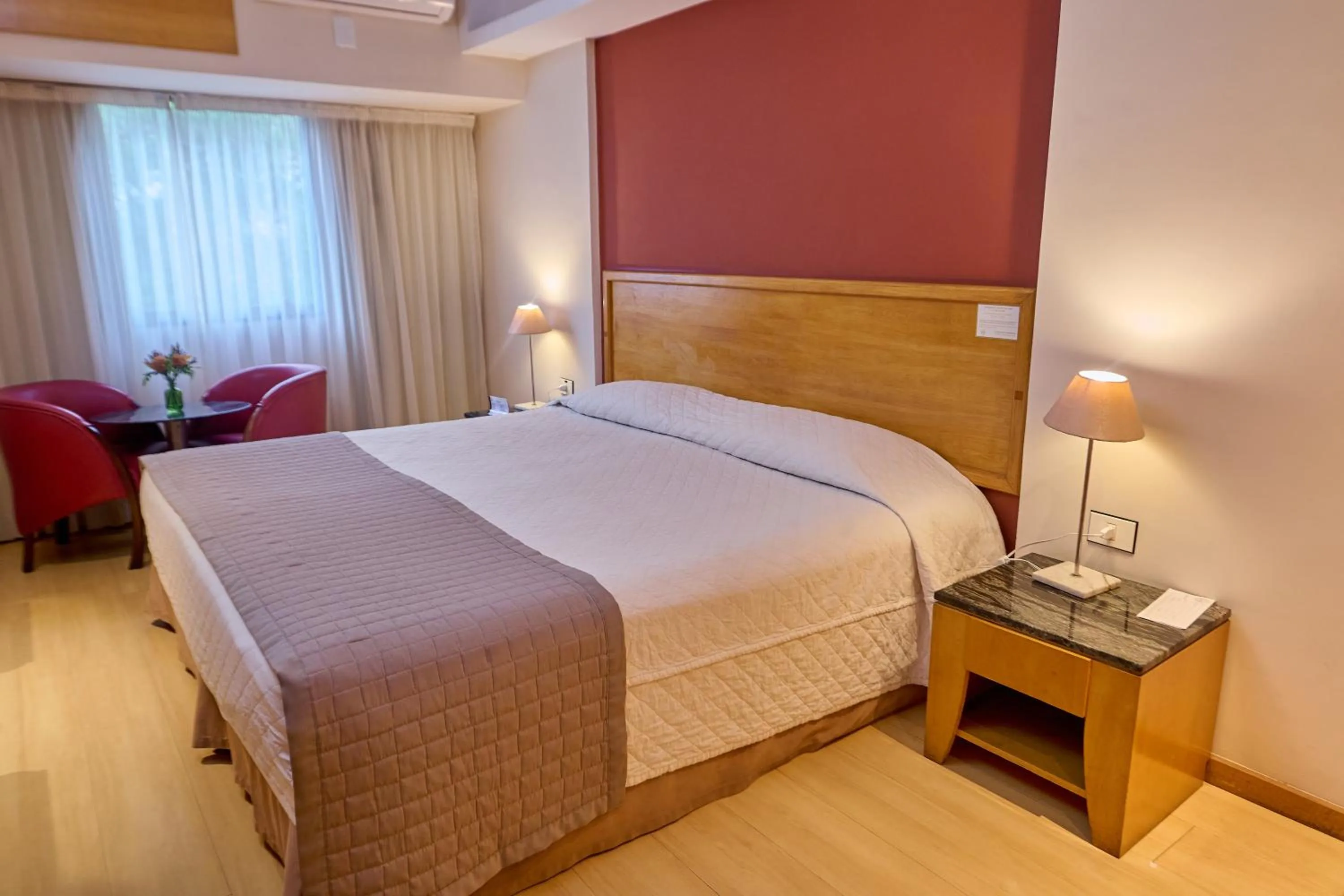 Bedroom, Bed in South American Copacabana Hotel