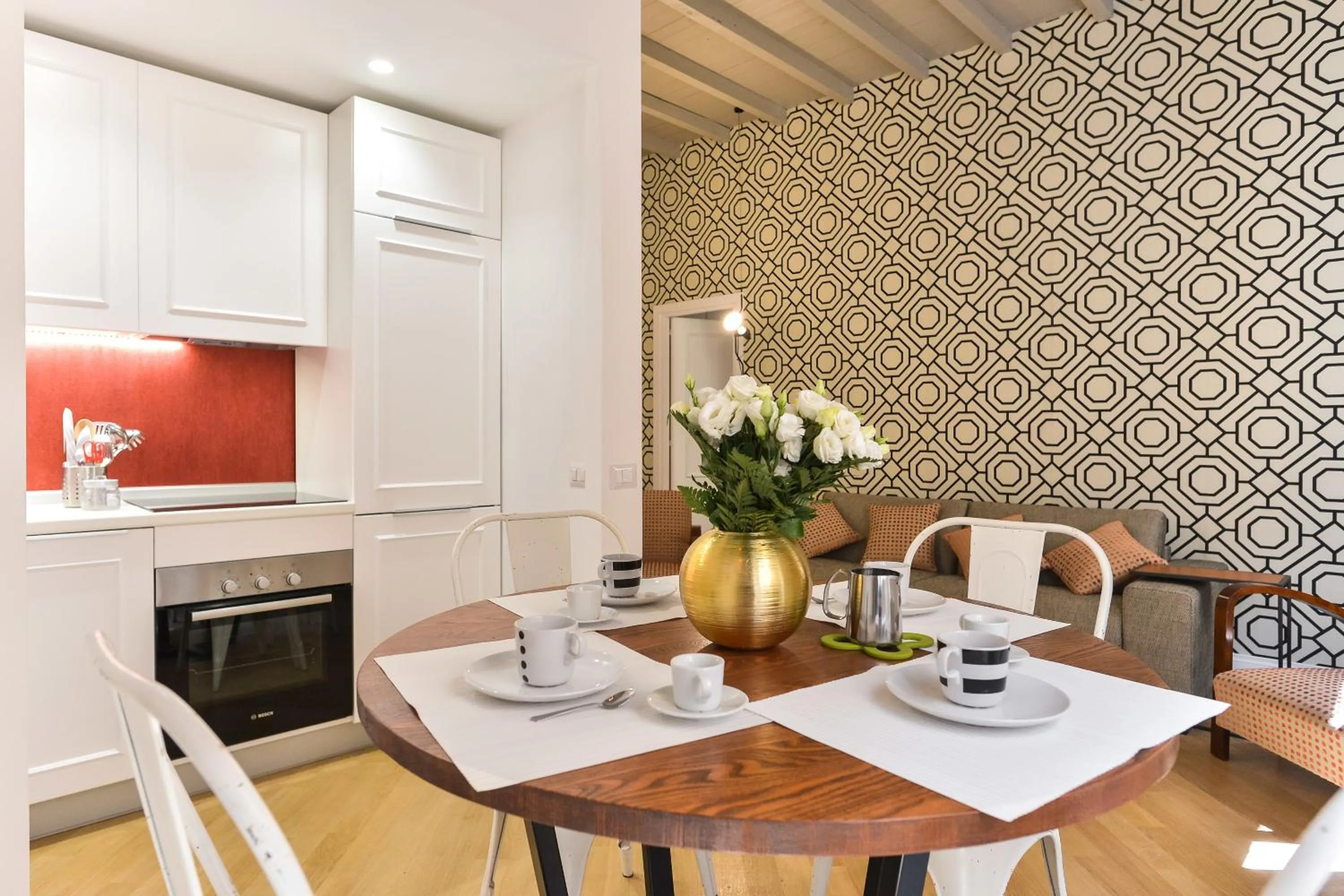 Dining area in EVE Luxury Apartments Pantheon