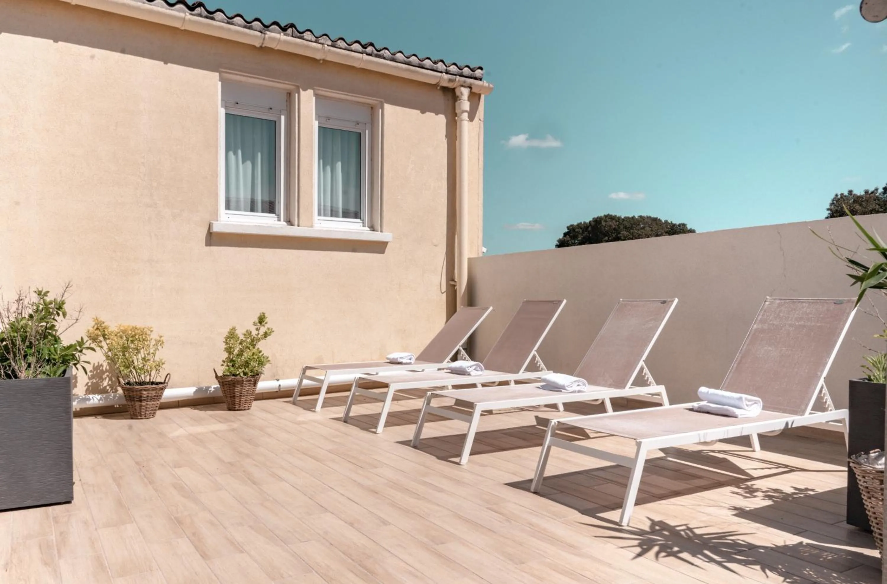 sunbed in Hôtel Le Rivage vue sur mer - Châtelaillon-plage