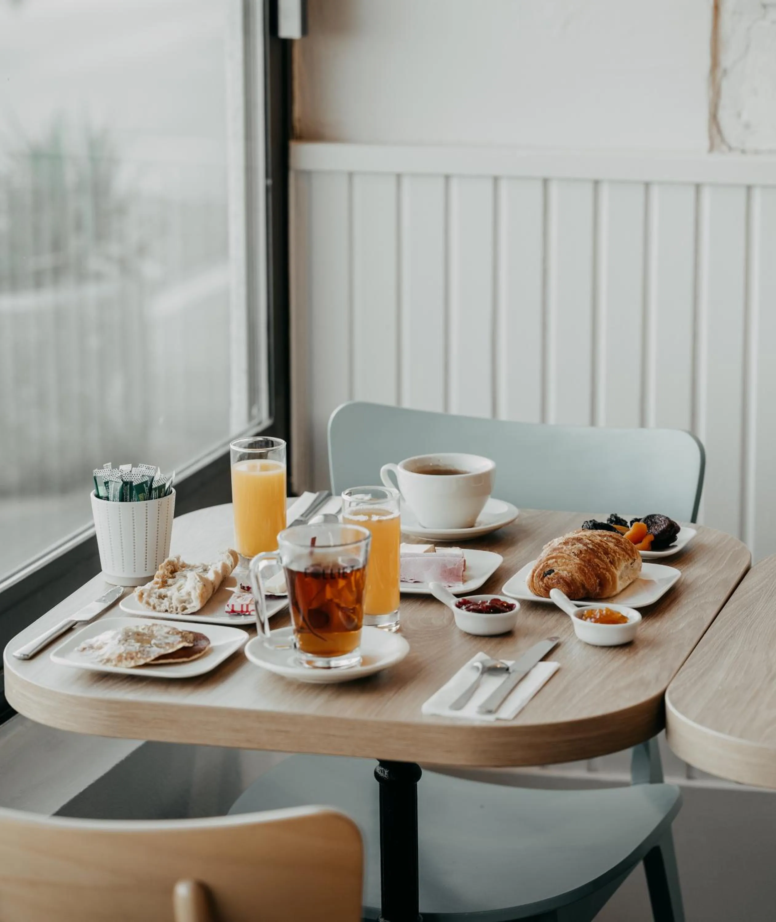 Breakfast in Hôtel Le Rivage vue sur mer - Châtelaillon-plage